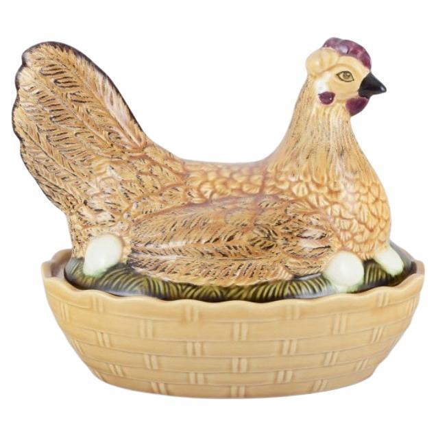 Porcelain hen bowl. Probably Germany. Mid-20th century.