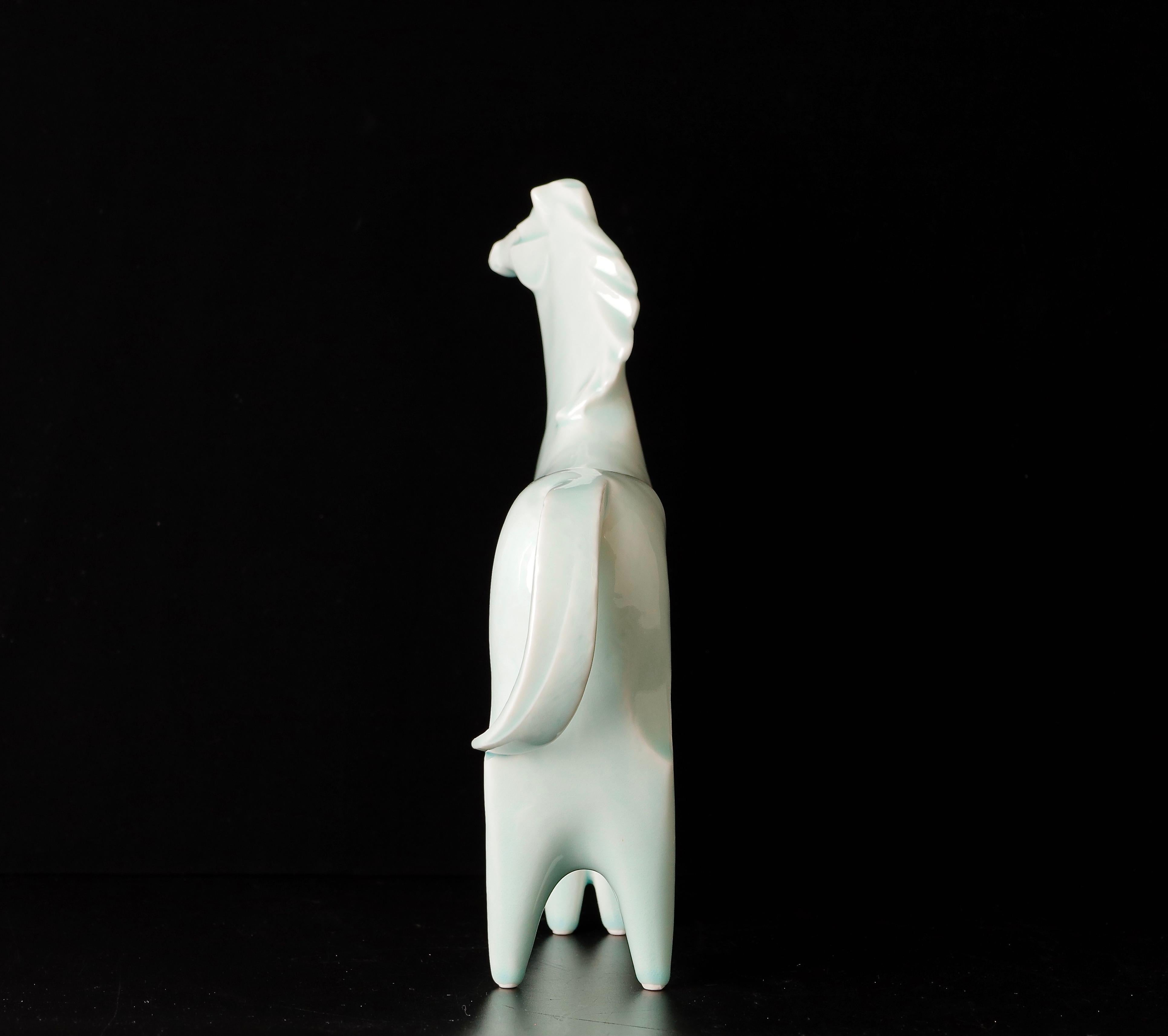 Sculpture de cheval en porcelaine de Saegusa Sotaro, milieu du 20e siècle en vente 3