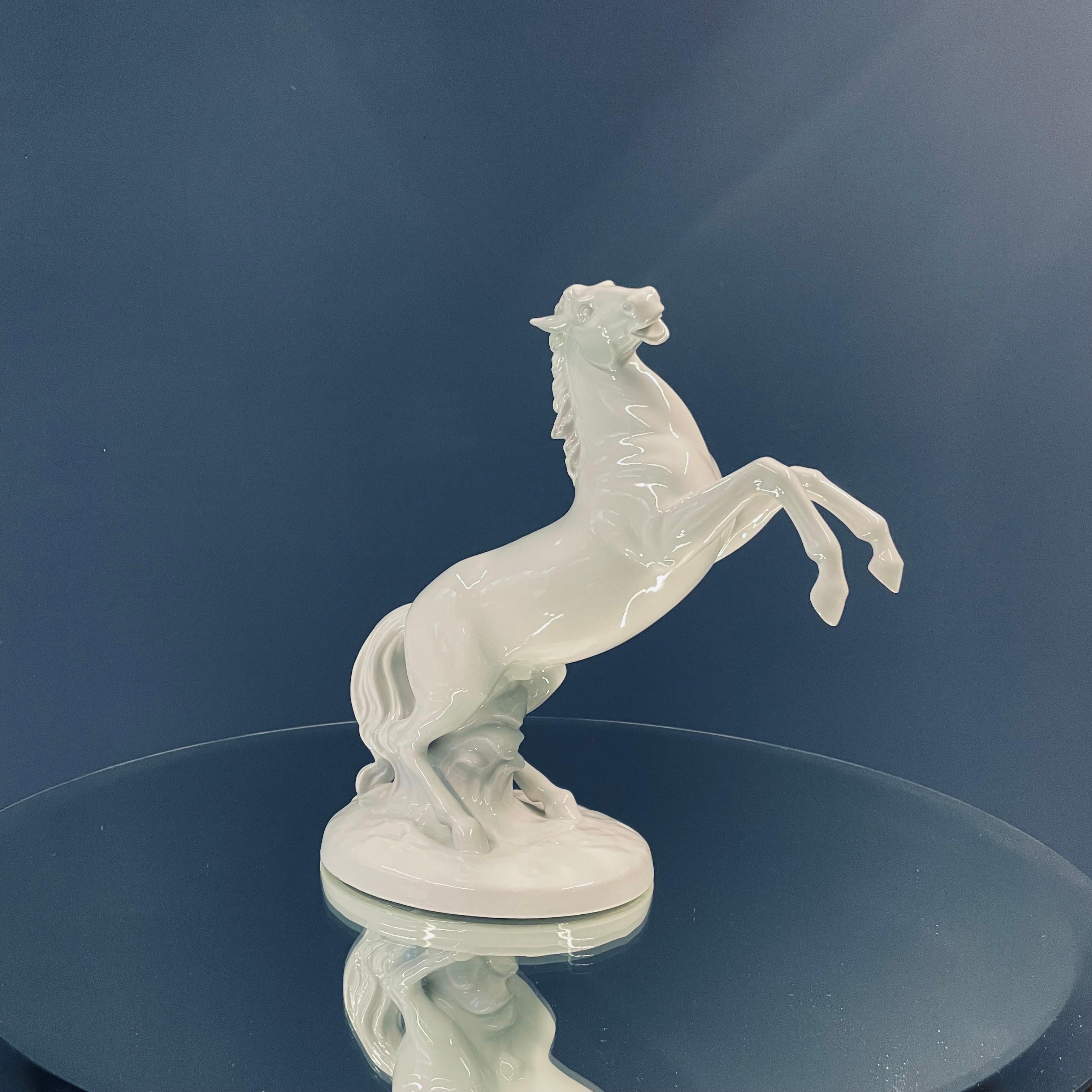 Experience timeless elegance with our porcelain horse sculpture—a captivating blend of grace and grandeur, perfect for any space.