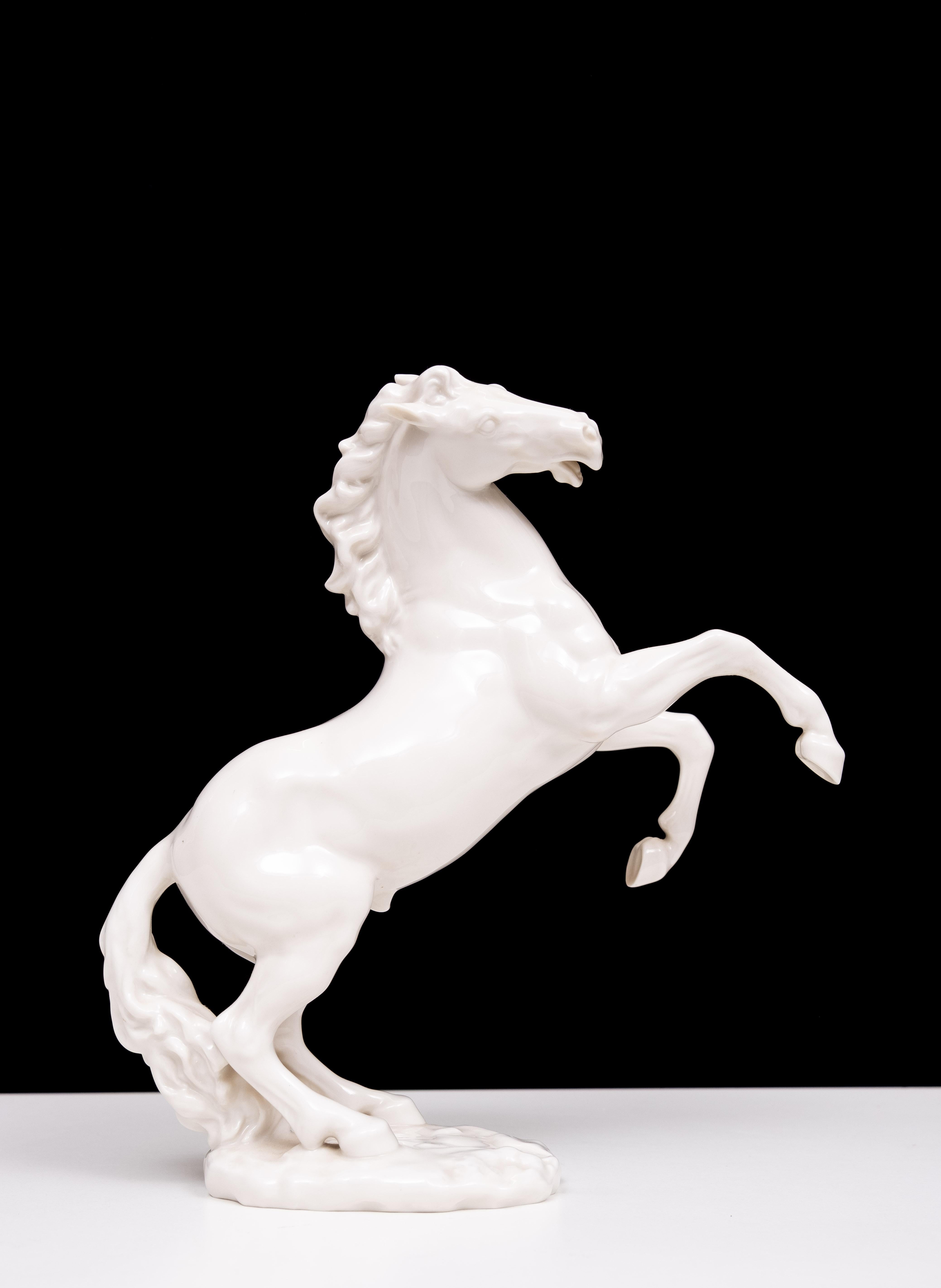 Estatua de porcelana de caballo Lorenz Hutschenreuther Alemania en venta 2
