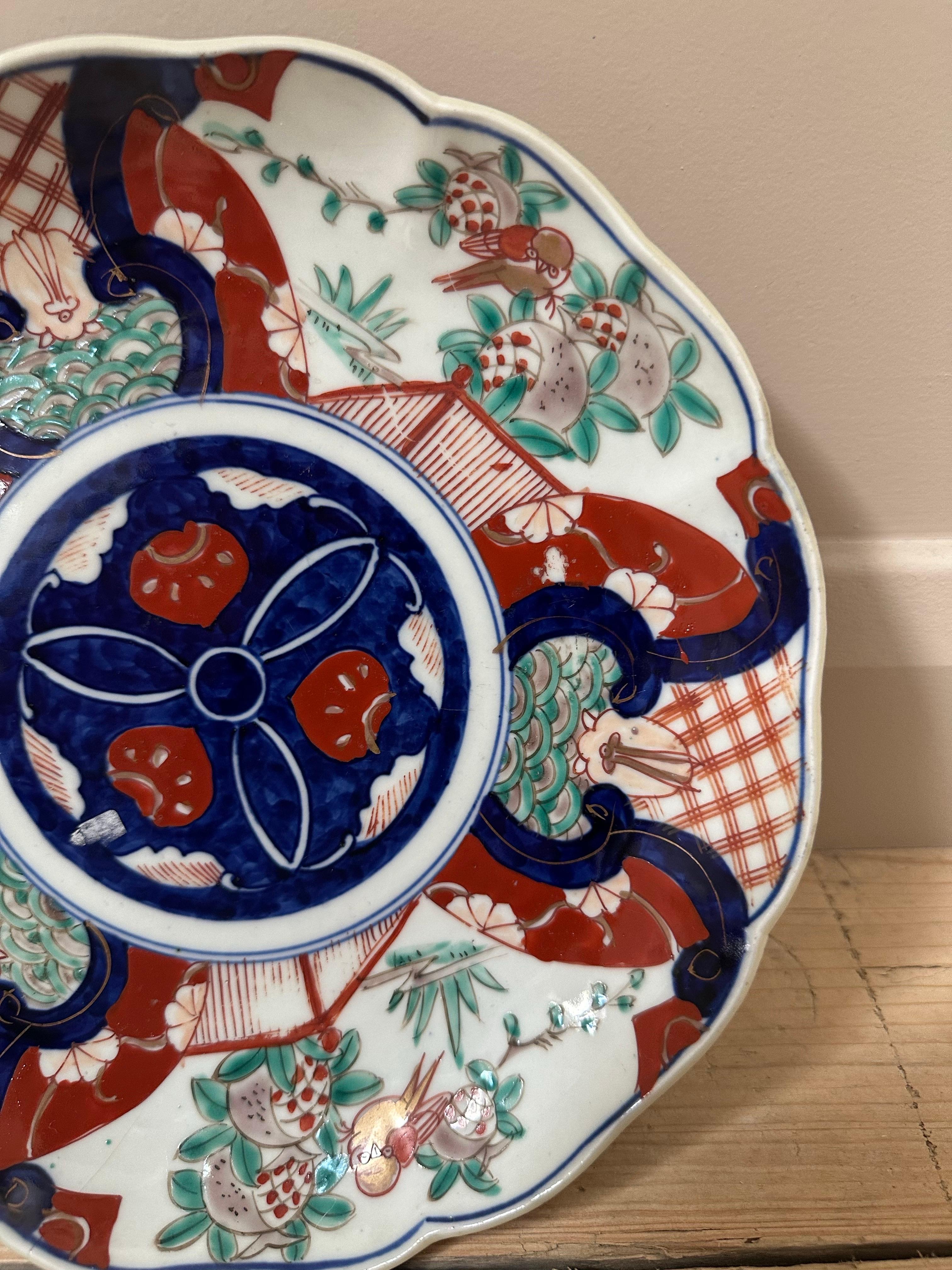 Japanese Porcelain Imari Scalloped Dinner plate, 19th Century, Blue, White, Red & Green For Sale