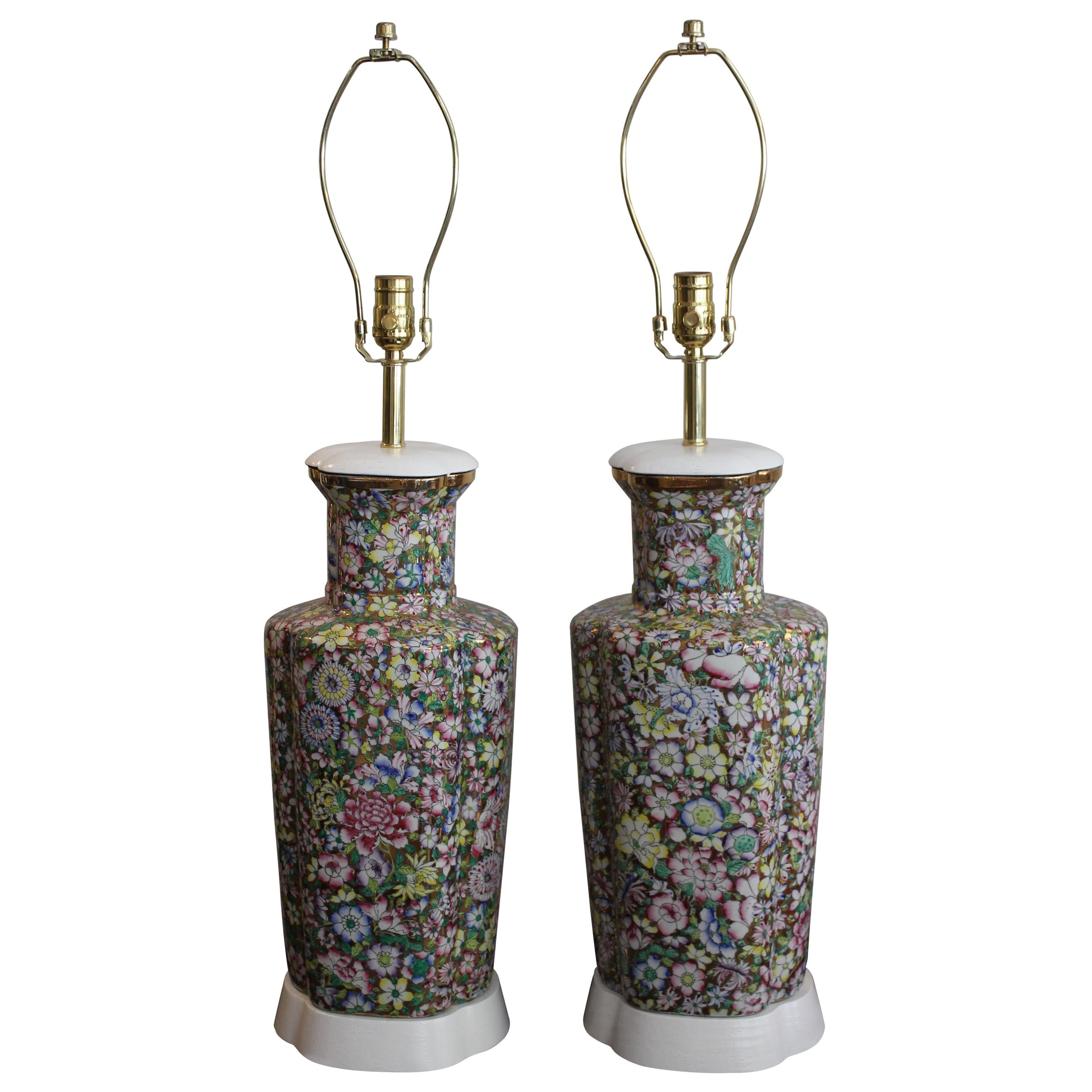 Porcelain Japanese Lamps Decorated in Hong Kong For Sale