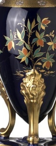 Porcelain - Jar with lid