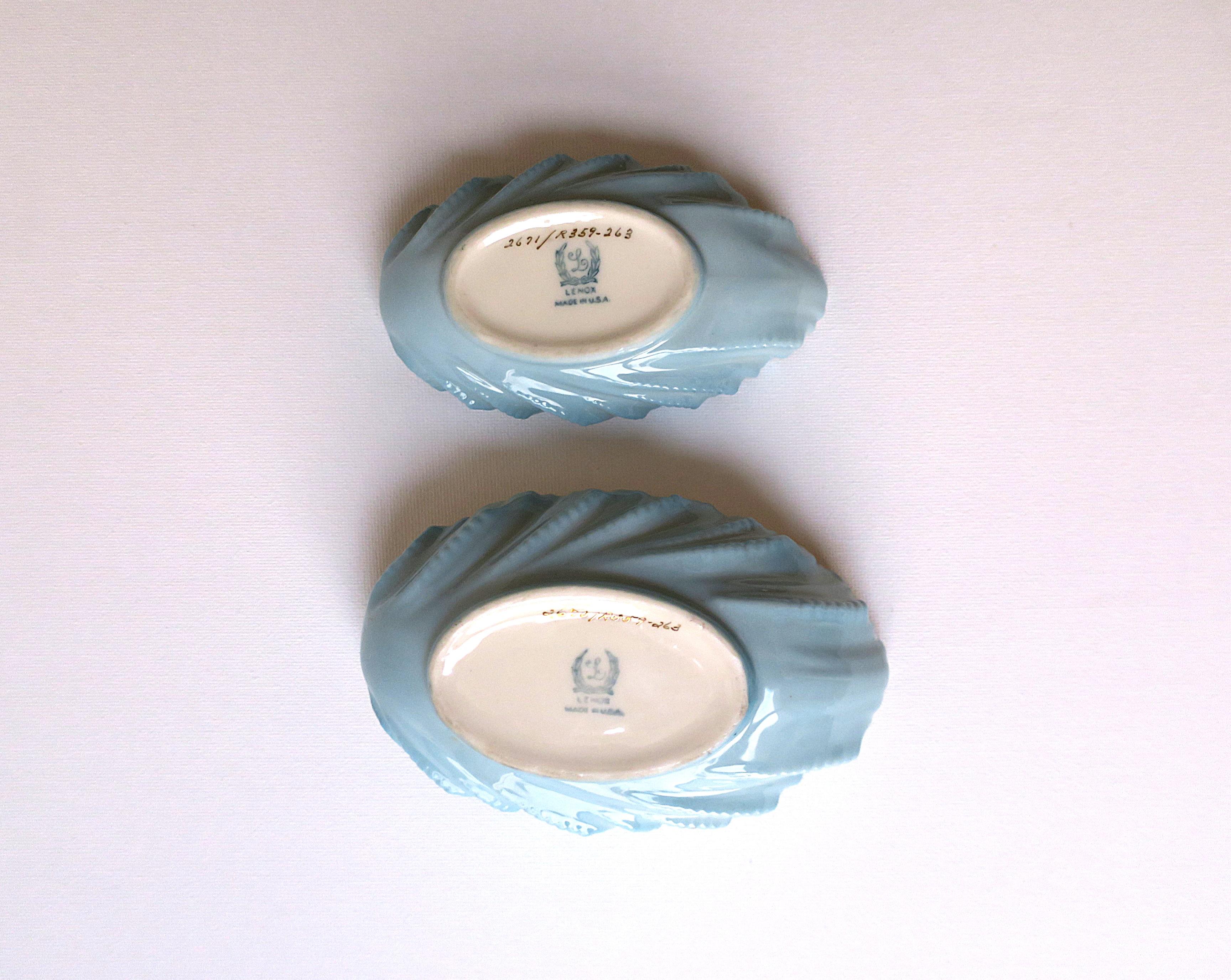 Bols en porcelaine au design néoclassique en vente 5
