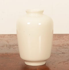 Porzellanvase KPM Berlin entworfen von Margarete Friedlaender