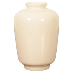 Vaso in porcellana KPM Berlin disegnato da Margarete Friedlaender