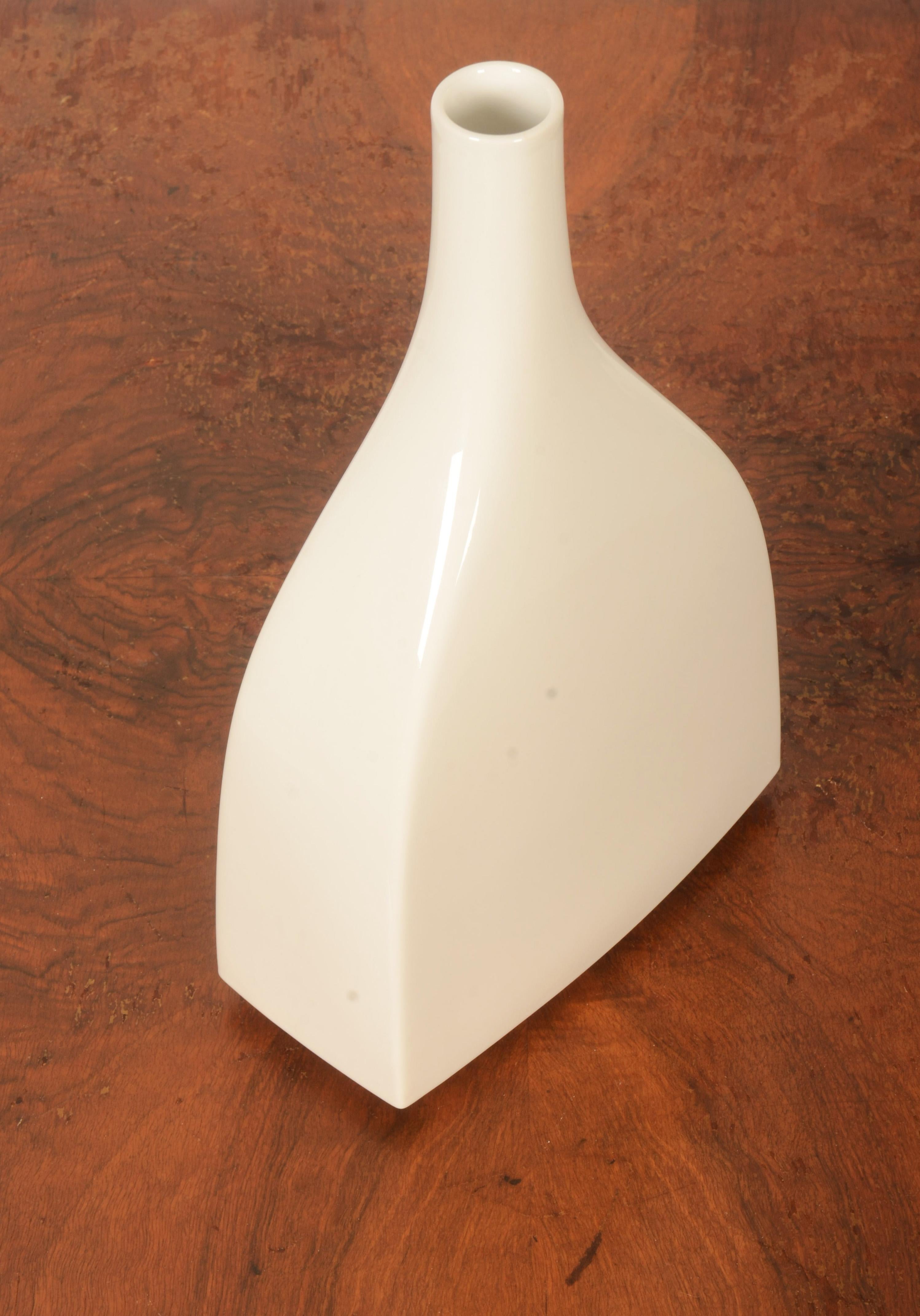 Vase KPM Berlin conçu par Trude Petri Bon état - En vente à Vienna, AT