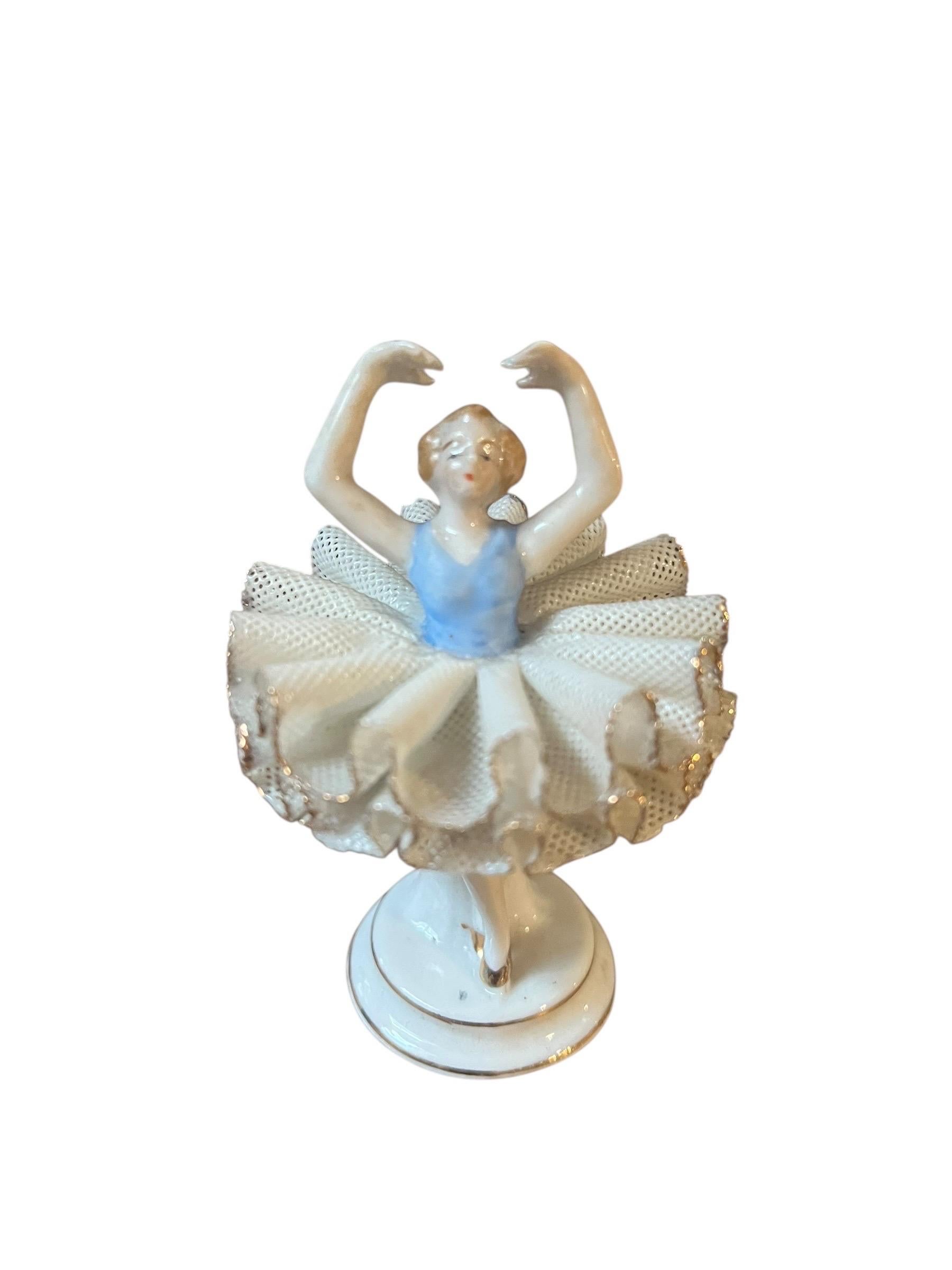 Figura de bailarina de porcelana 