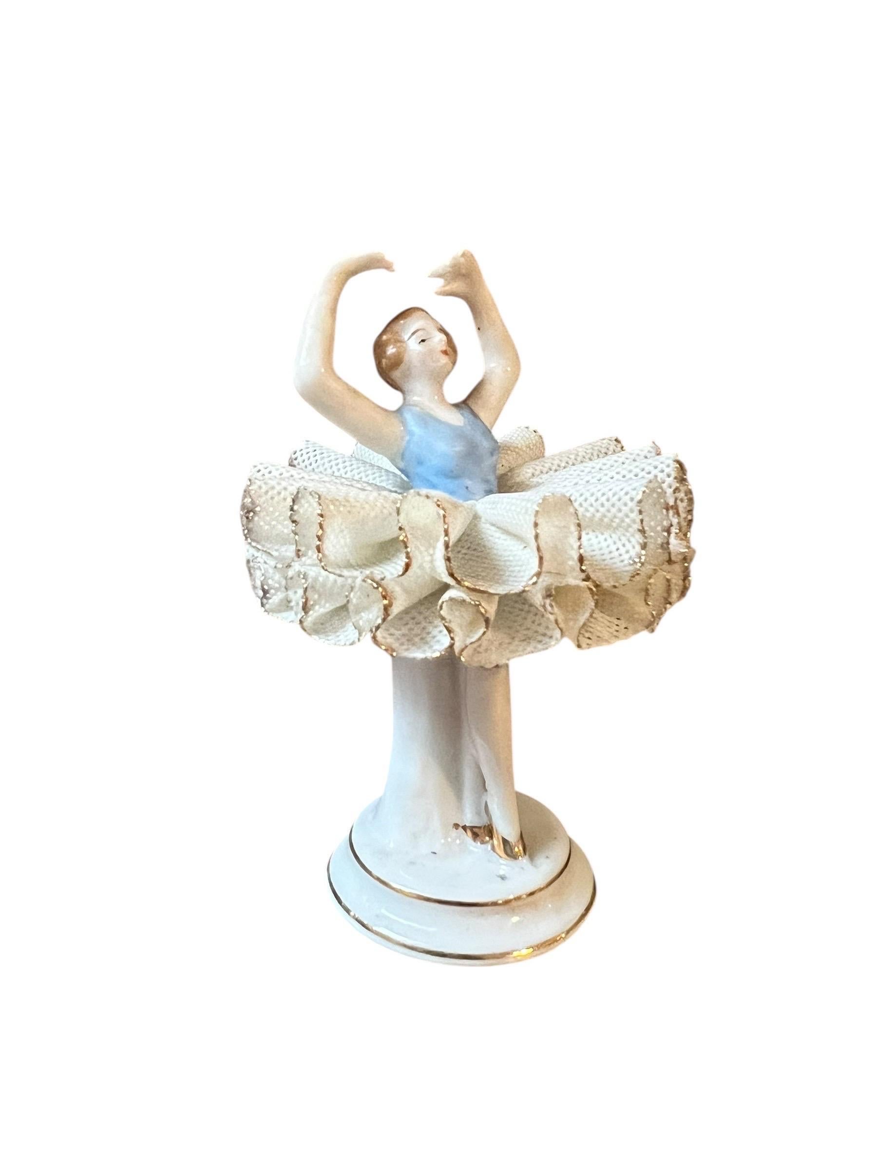 Figura de bailarina de porcelana 
