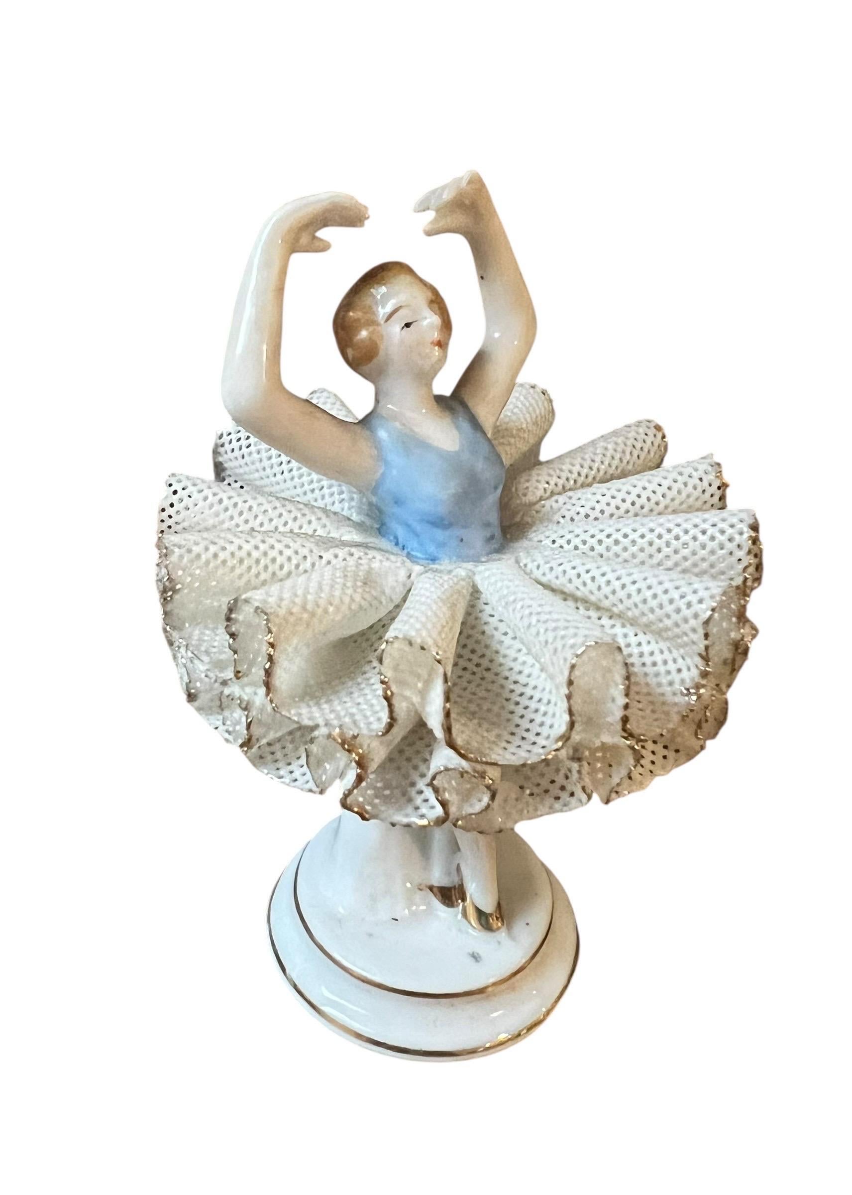 Figura de bailarina de porcelana 