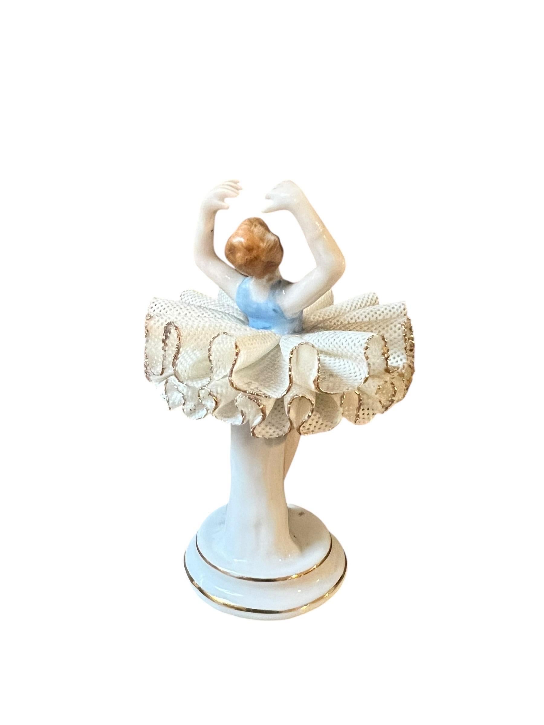 Figura de bailarina de porcelana 