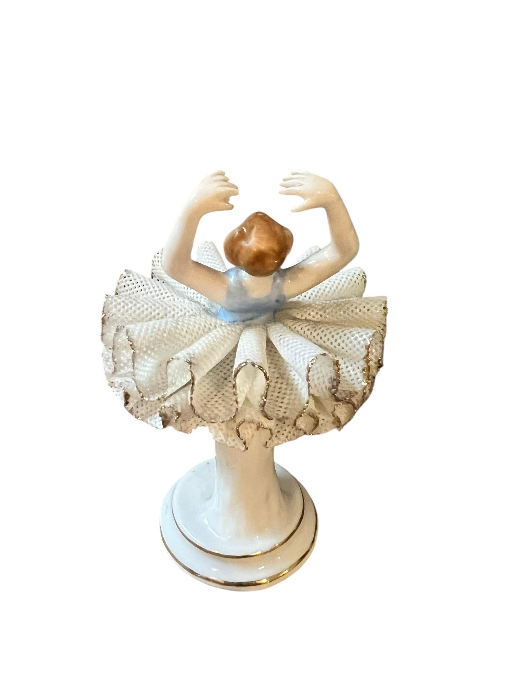 Figura de bailarina de porcelana 