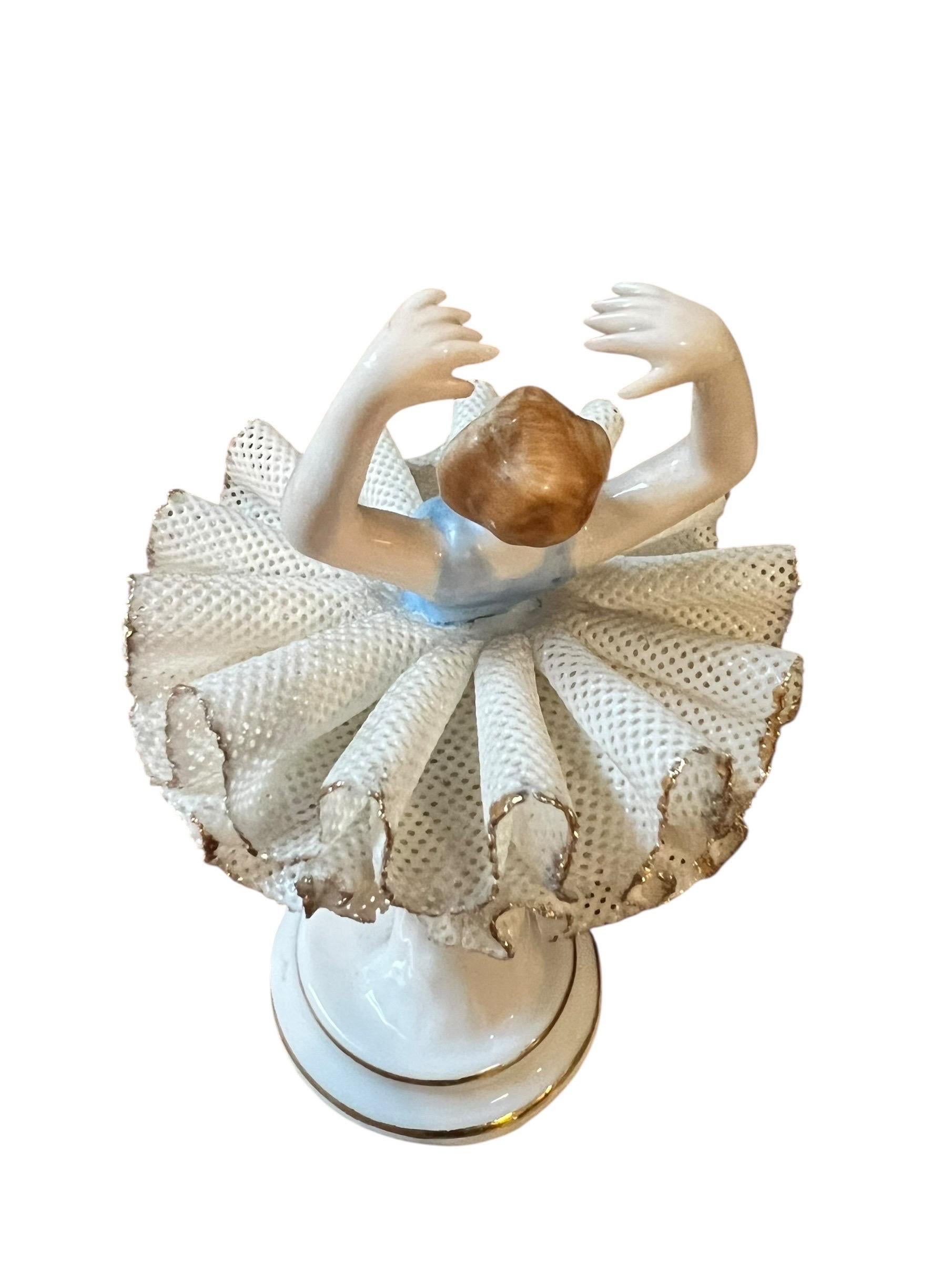 Figura de bailarina de porcelana 