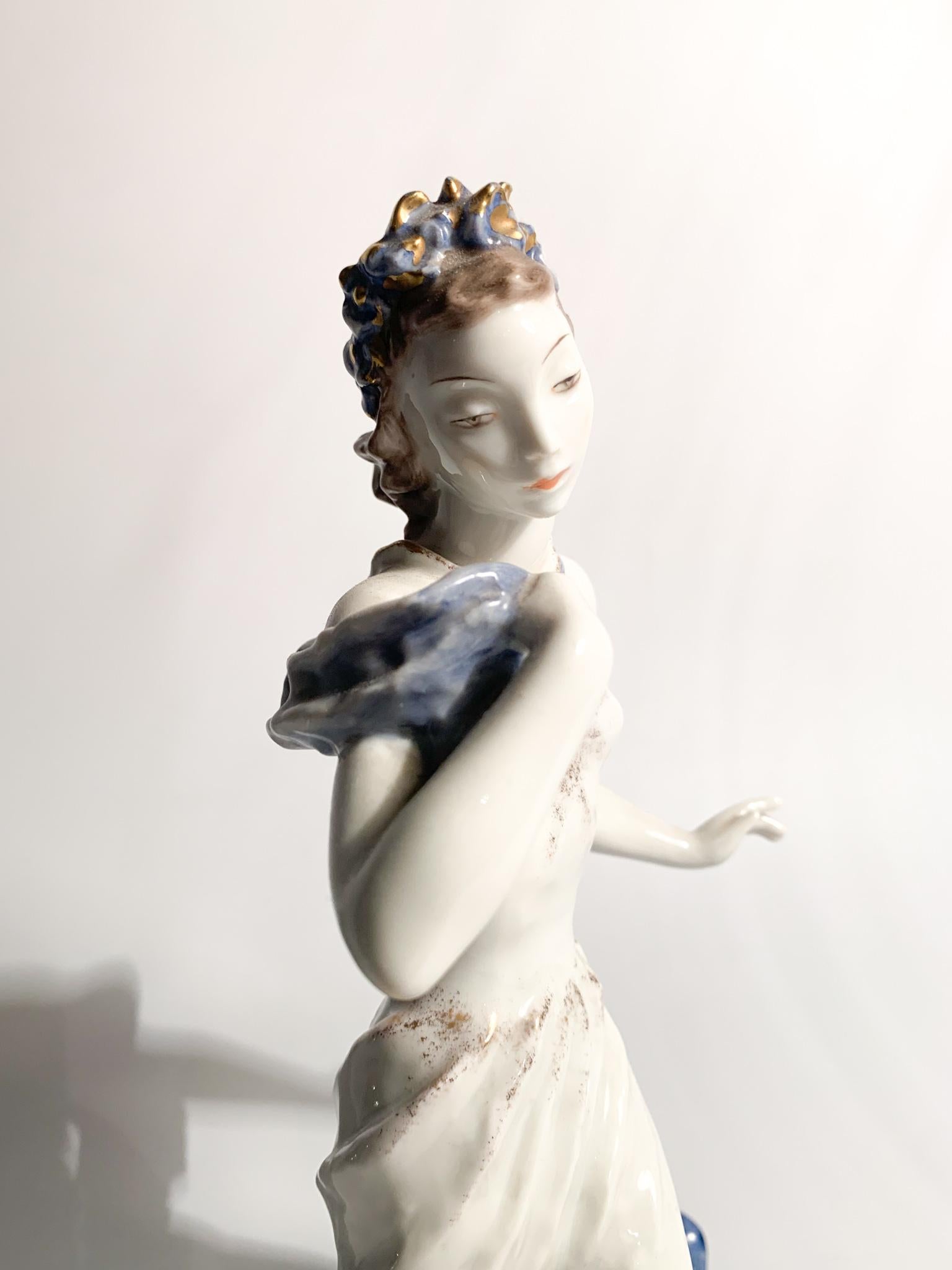 Art Nouveau Porcelain Lady Sculpture by Rosenthal from the 1940s For Sale