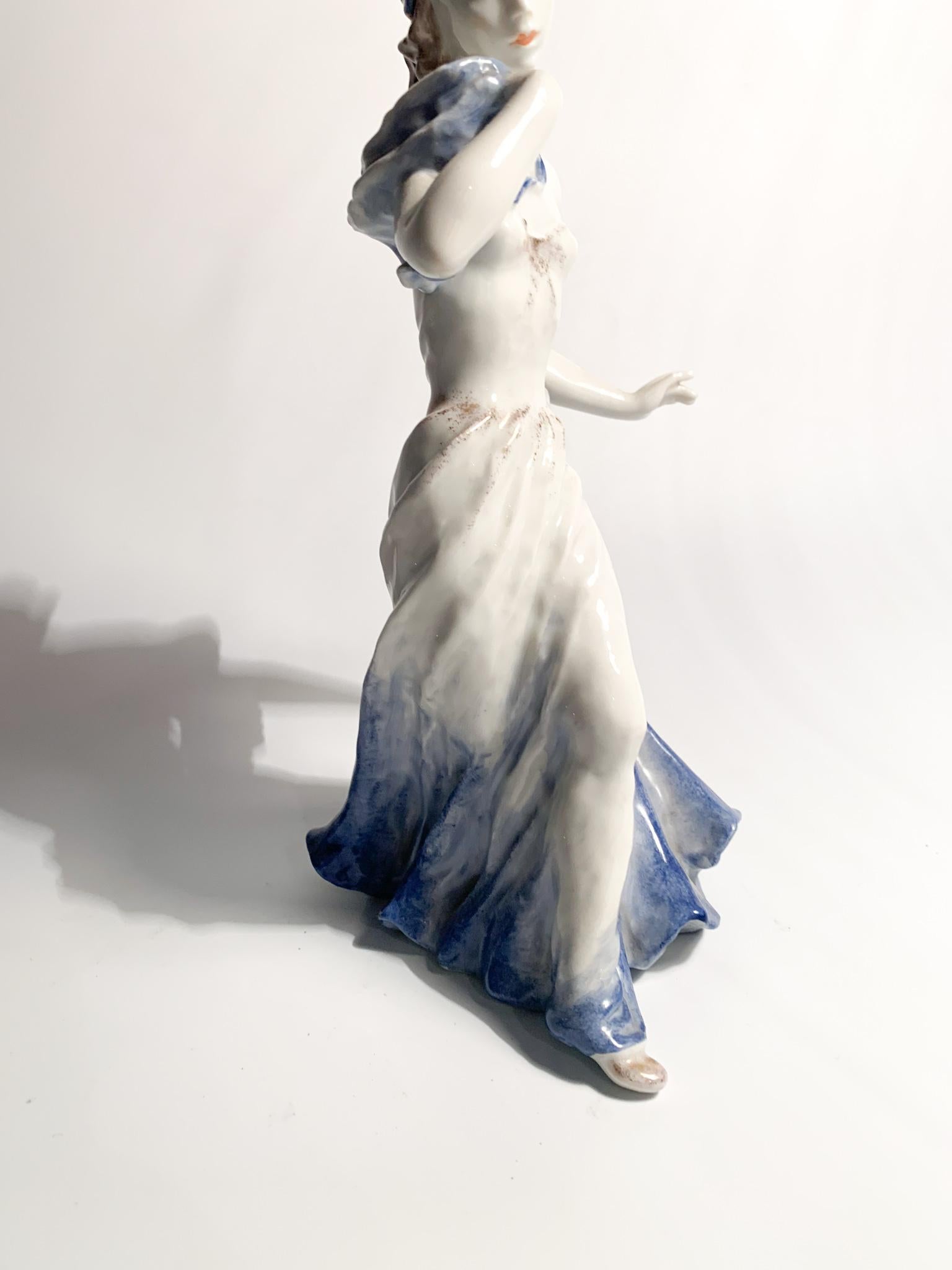 German Porcelain Lady Sculpture by Rosenthal from the 1940s For Sale