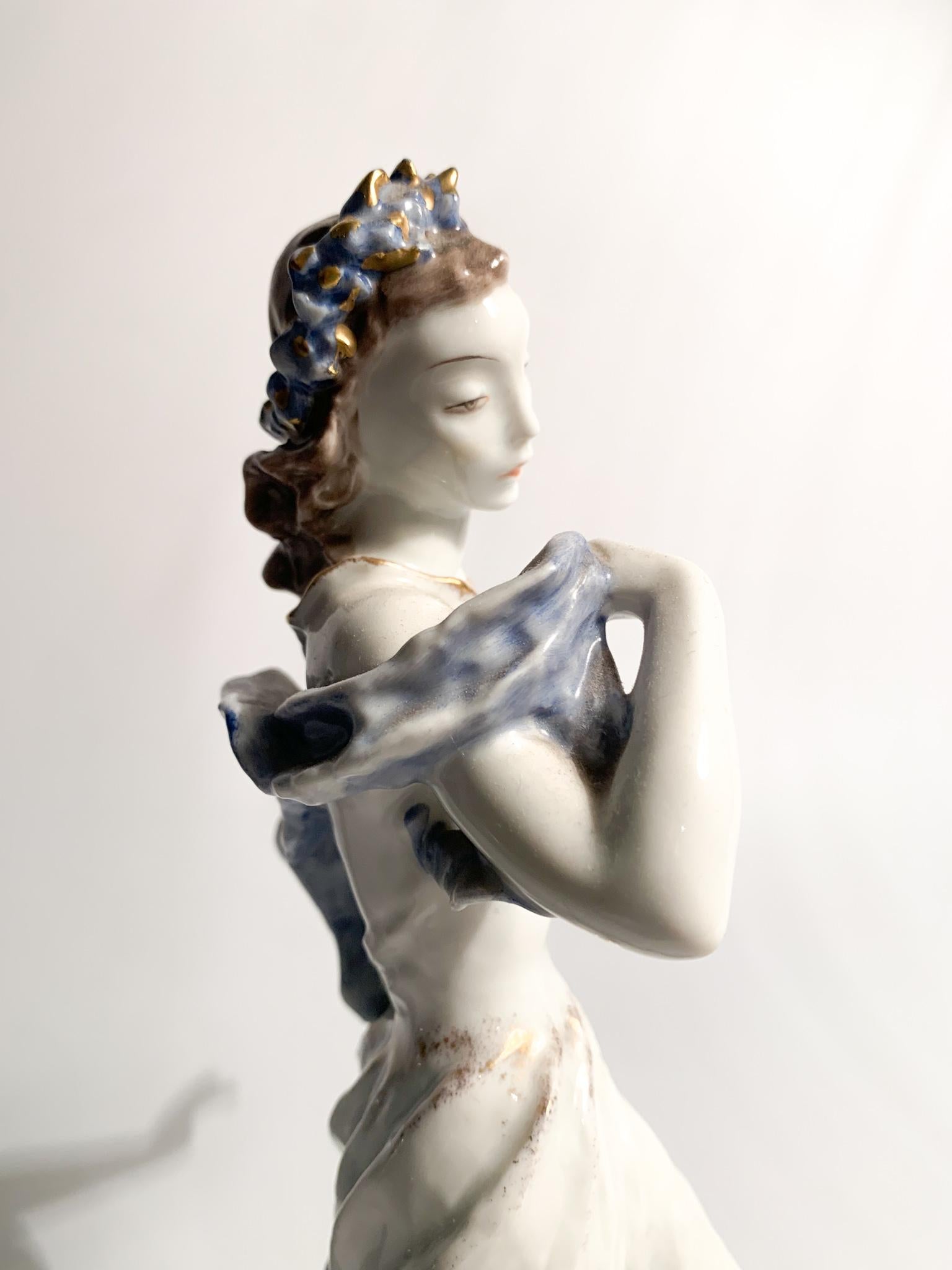 Mid-20th Century Porcelain Lady Sculpture by Rosenthal from the 1940s For Sale