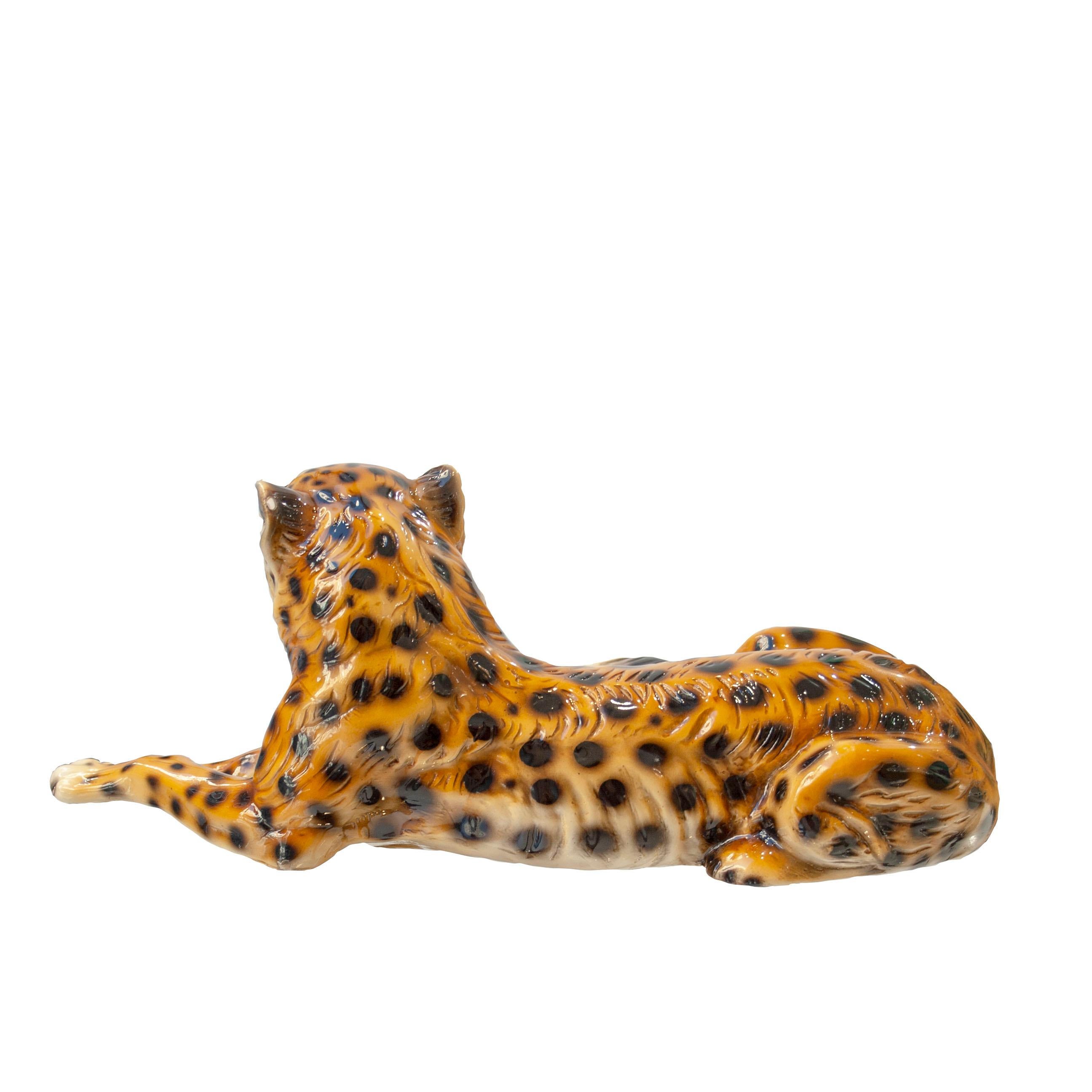 Hand-painted leopard sculpture made of porcelain, 1970.  
