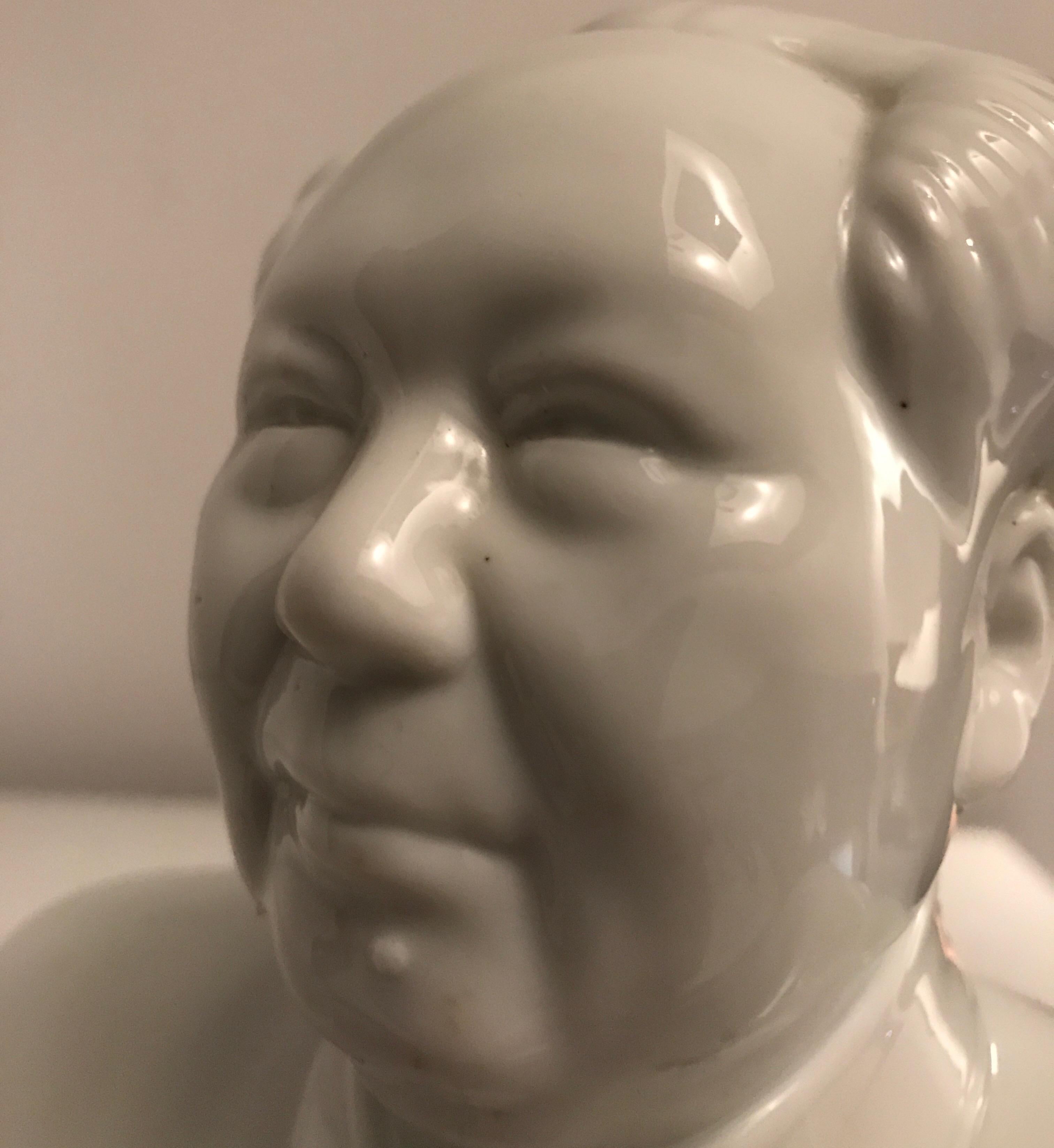 Porcelain Mao Tse Tung Bust For Sale 10