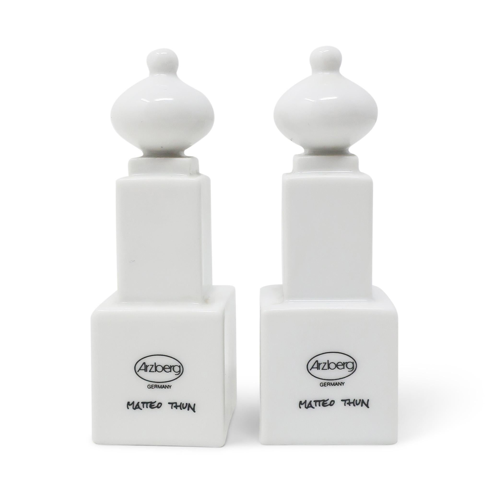 Porcelain Monumenti Salt & Pepper Shakers by Matteo Thun for Arzberg, 1987 In Good Condition For Sale In Brooklyn, NY