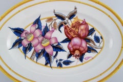 Plat de service en porcelaine de Paris, « Tropical Aurore », avec fleurs