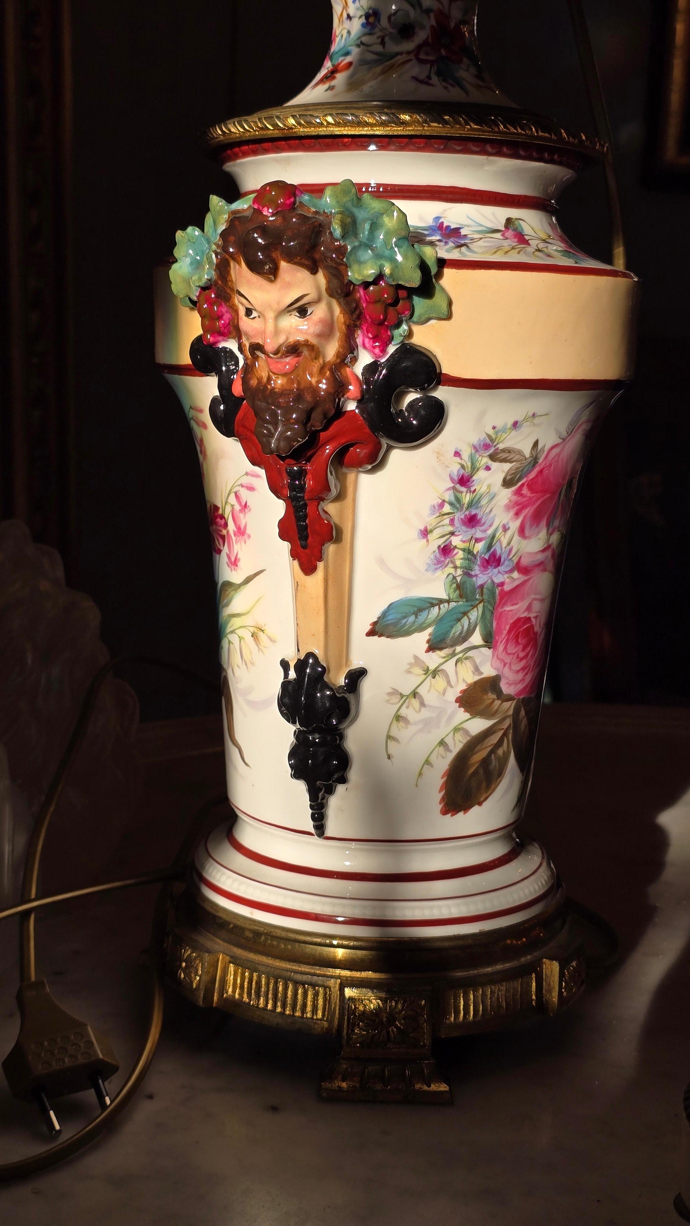 Lampes à huile en porcelaine transformées en lampes de table avec masques de Bacchus, vers 1870 en vente 8