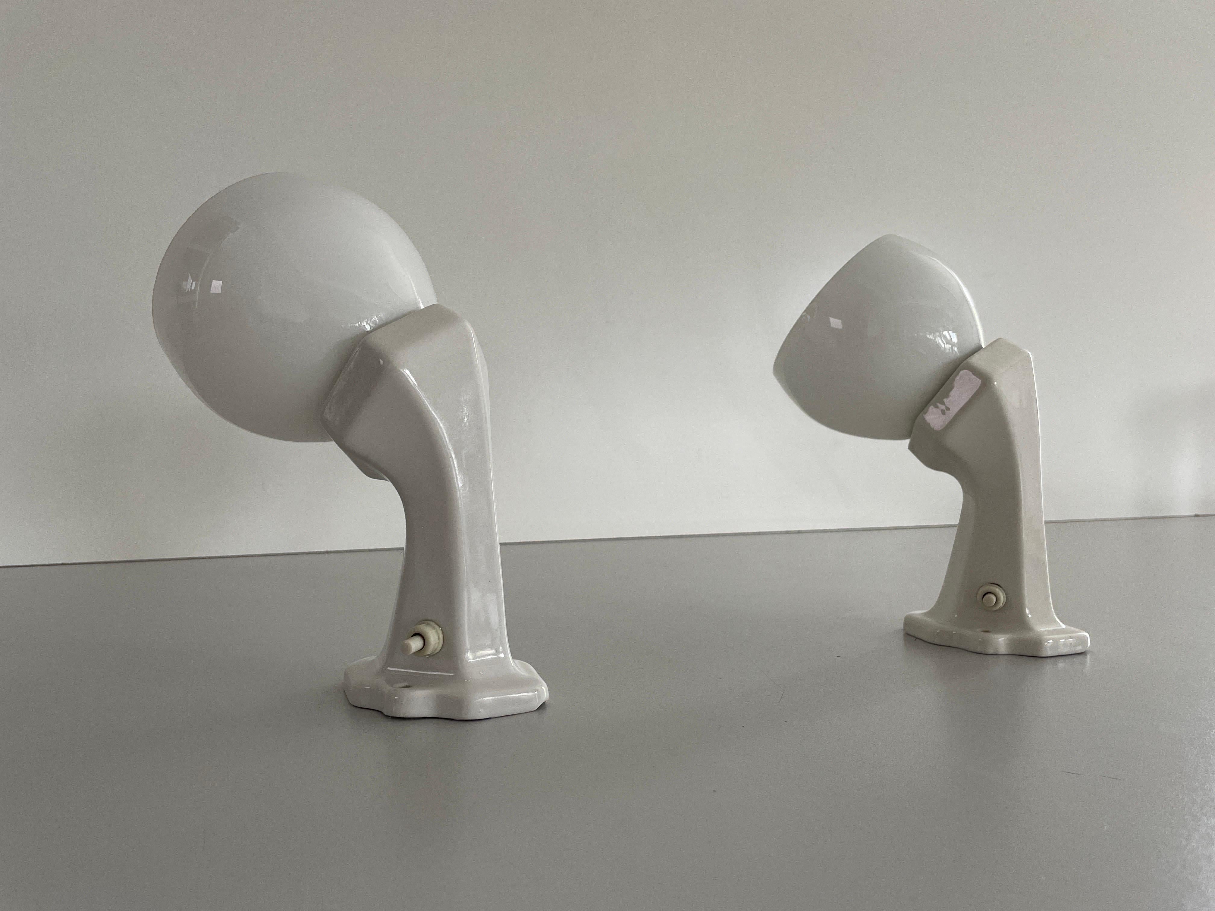 Apliques de baño de porcelana y cristal opalino, años 60, Italia Moderno de mediados de siglo en venta