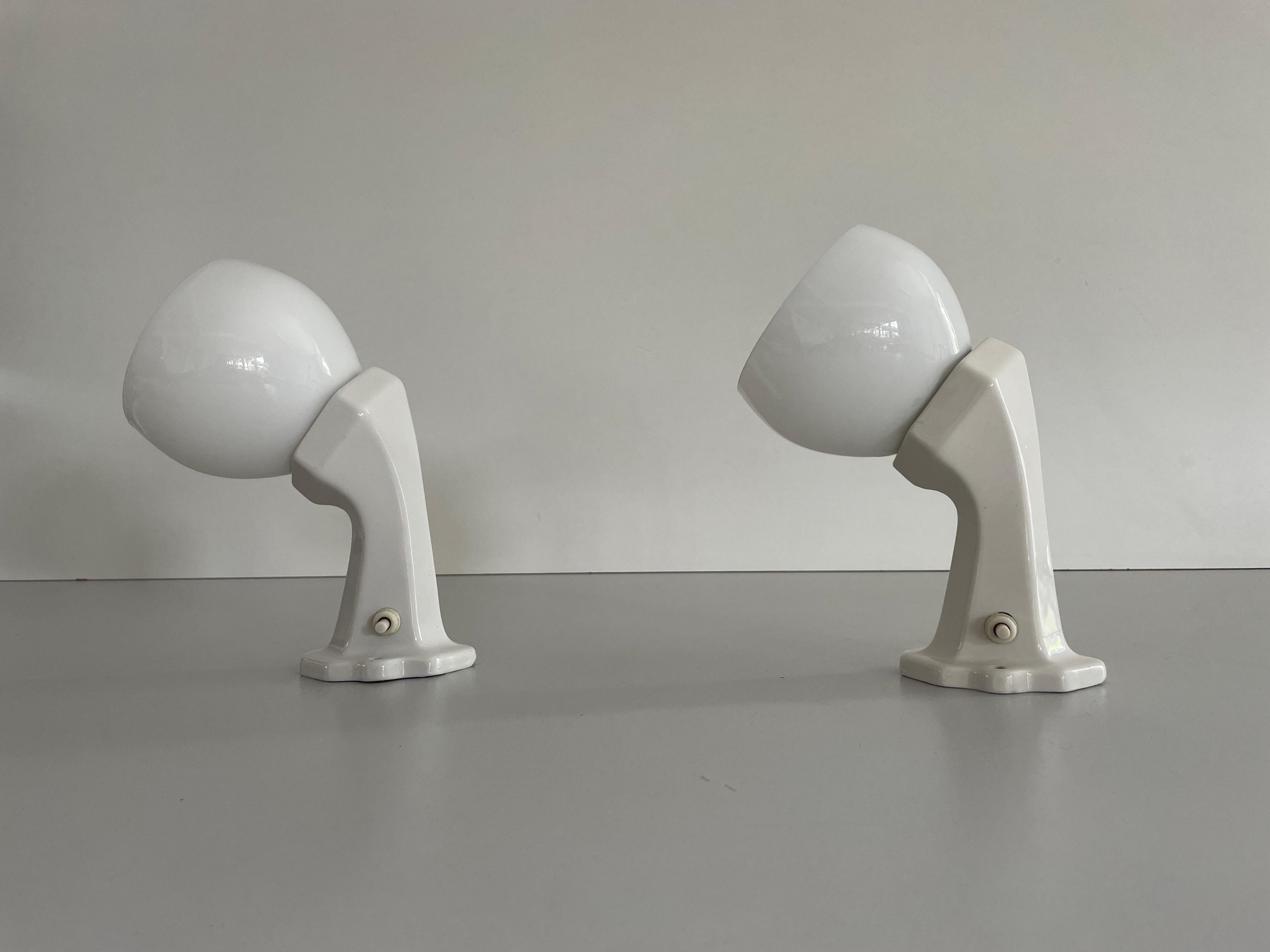 Apliques de baño de porcelana y cristal opalino, años 60, Italia en Excelente estado para la venta en Hagenbach, DE