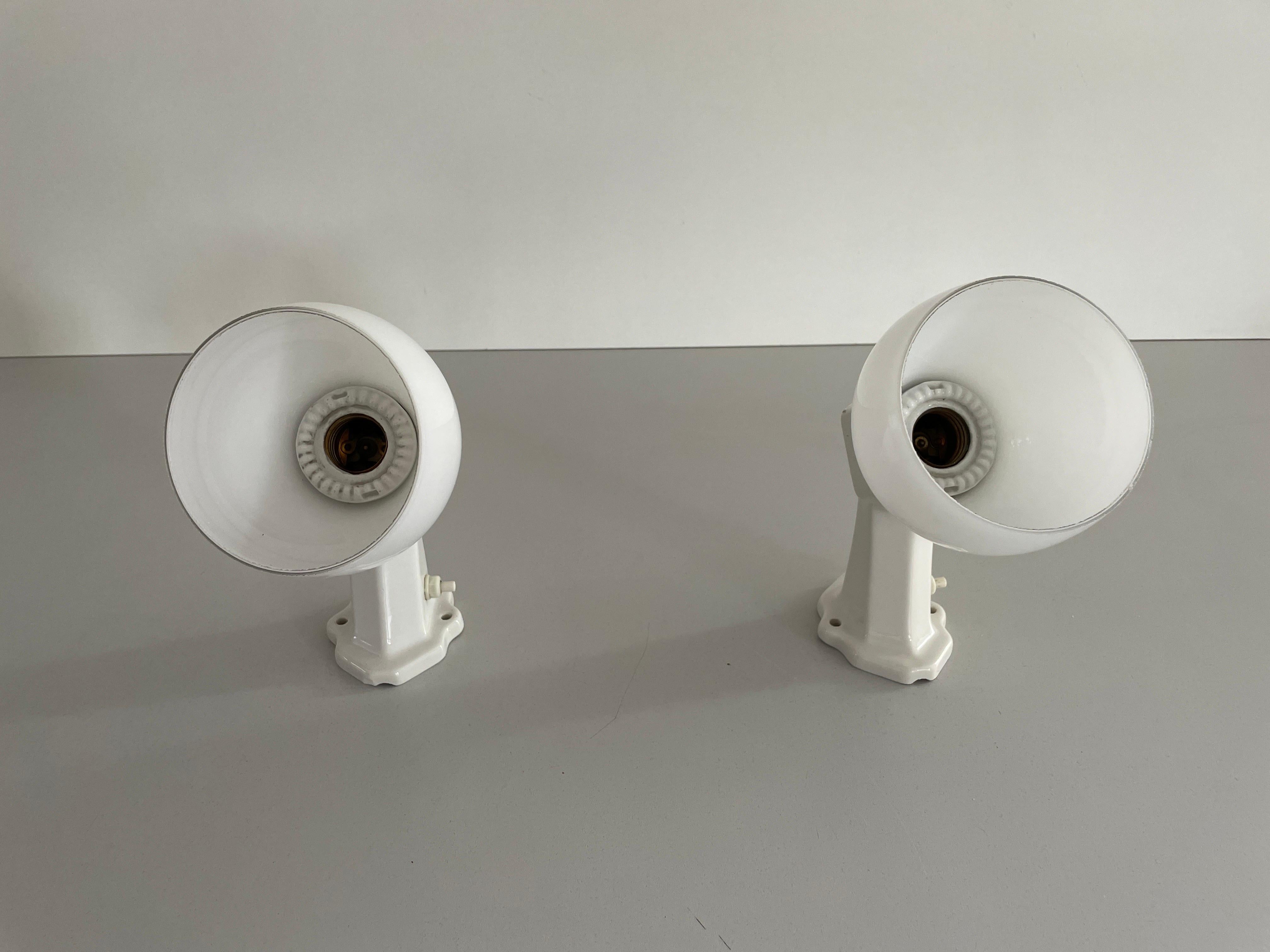 Apliques de baño de porcelana y cristal opalino, años 60, Italia en venta 1