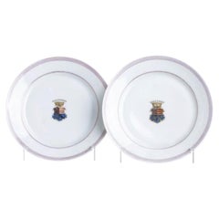 Porcelain - Pair of coat-of-arms plates - 19th century