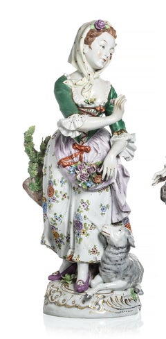 Porcelain - Pair of sculptures