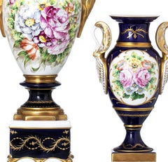 Porcelain - Pair of vases and pot with lid