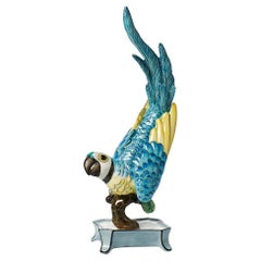 Porzellan Papagei-Figur, handgefertigt, handbemalt – Nymphenburg-Porzellan