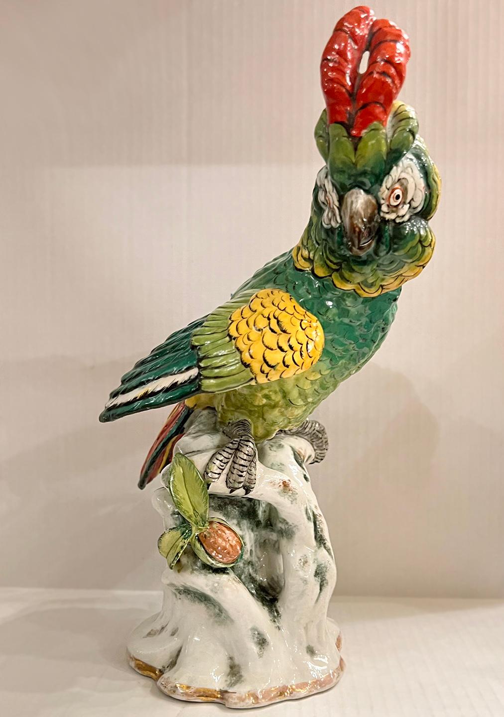 Papagei-Figur aus Porzellan im Angebot 2