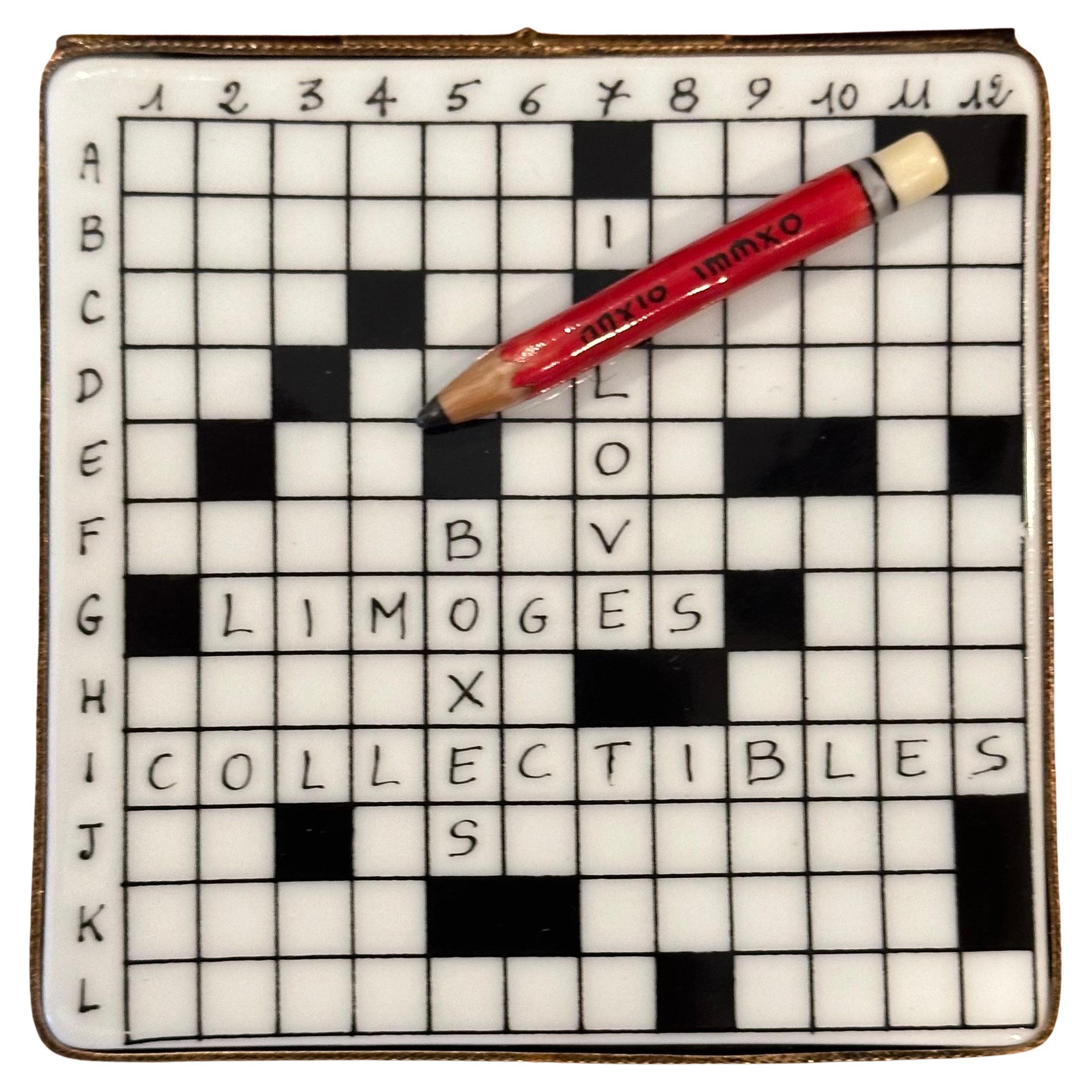 Beautiful porcelain peint a la main (hand painted) vintage crossword puzzle trinket box by Limoges, circa 1980s. This unusual piece is in very good vintage condition and measures 3