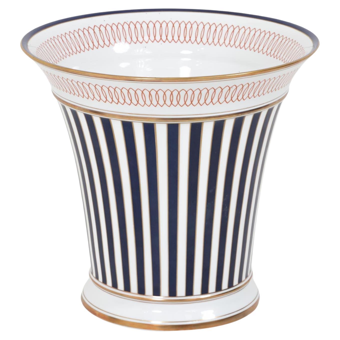 Porcelain Planter by Richard Ginori, Florence 20th Century For Sale