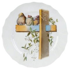 Piatto in porcellana "Uccelli su una staccionata", Russia, realizzato dalla Fabbrica Imperiale di Porcellana