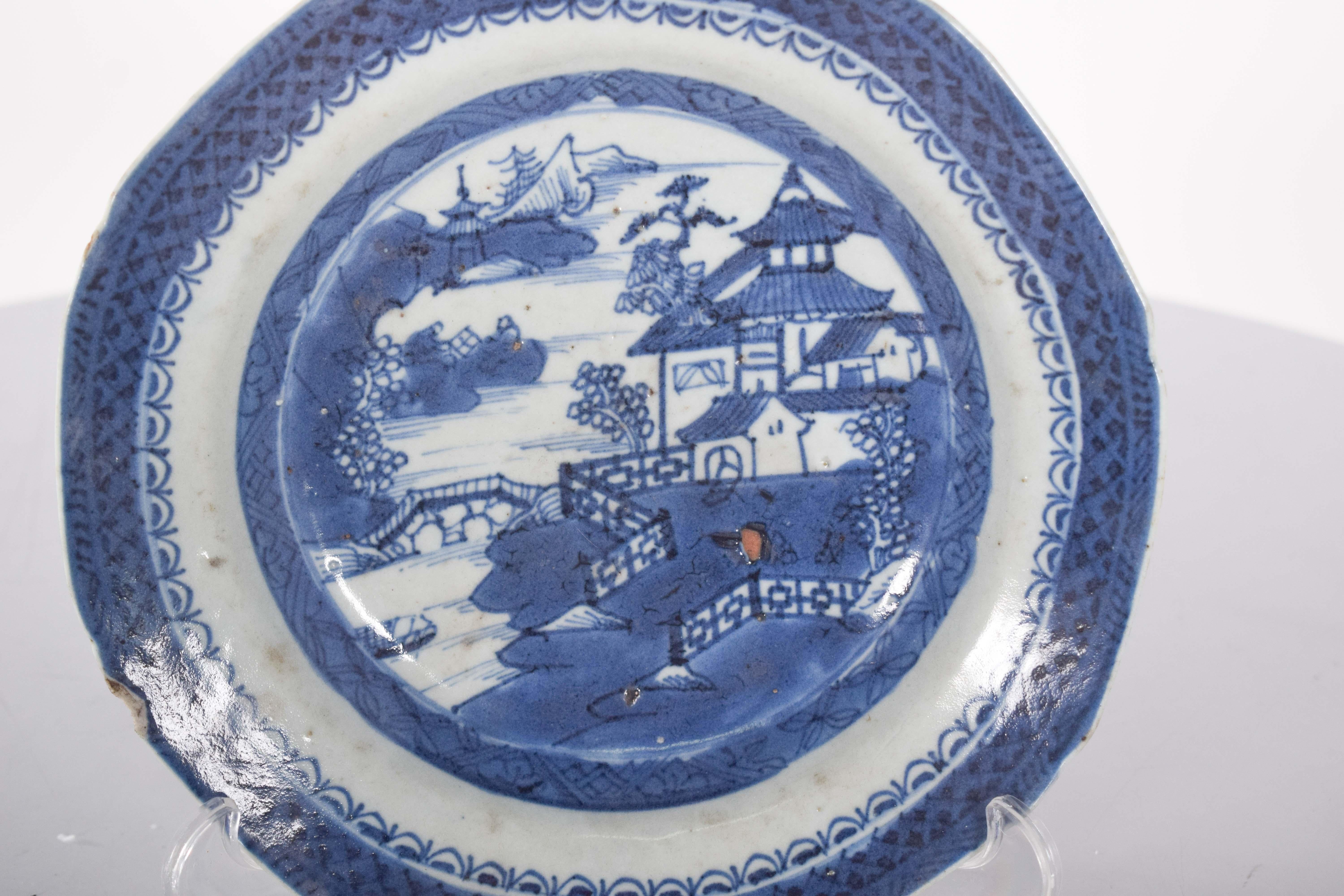 Plato de porcelana de China, dinastía Qing Barroco en venta