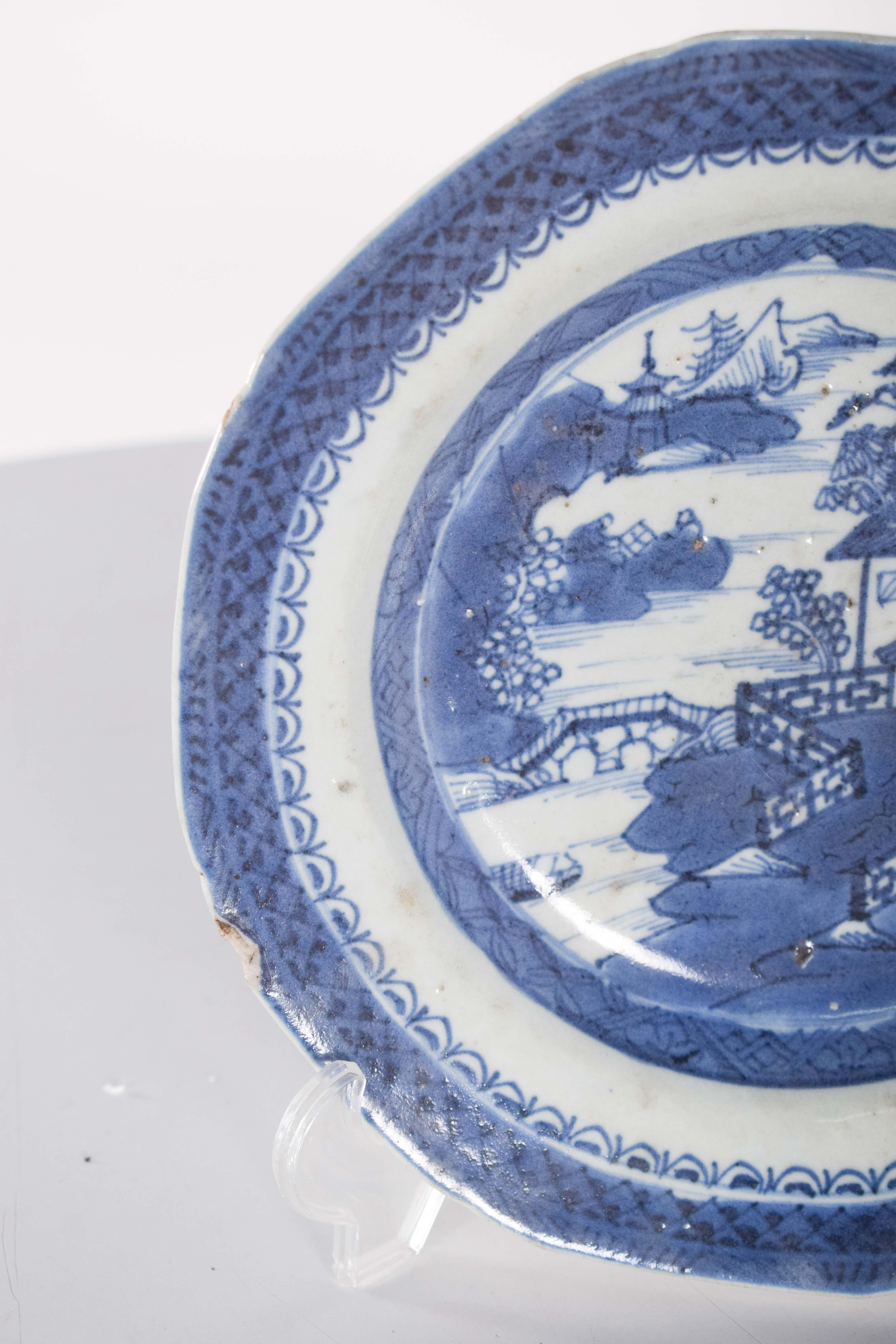 Plato de porcelana de China, dinastía Qing en Bastante bueno estado para la venta en Lisboa, Lisboa