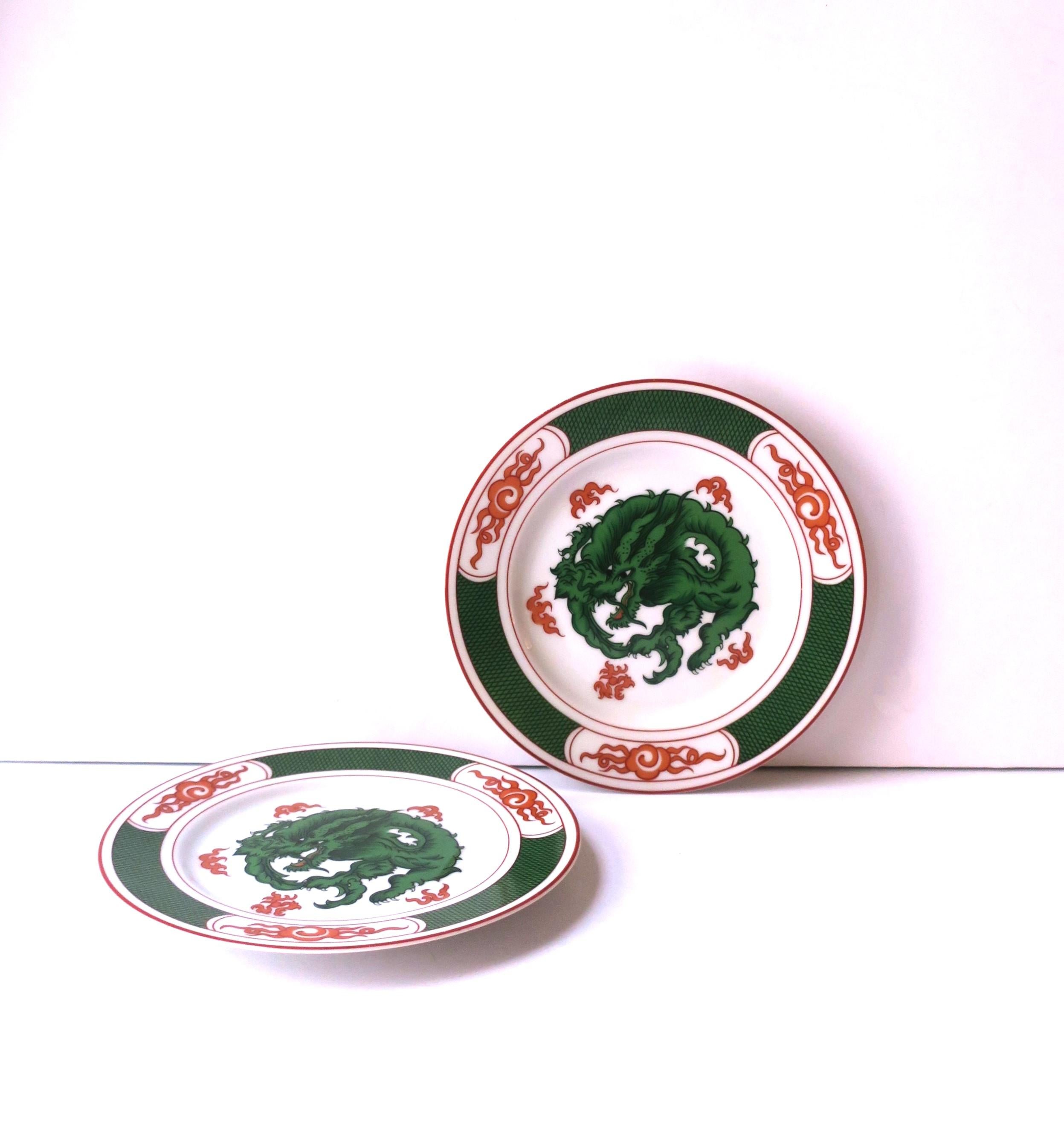 Porcelain Plates with Dragon Design, Set of 2 In Good Condition For Sale In New York, NY