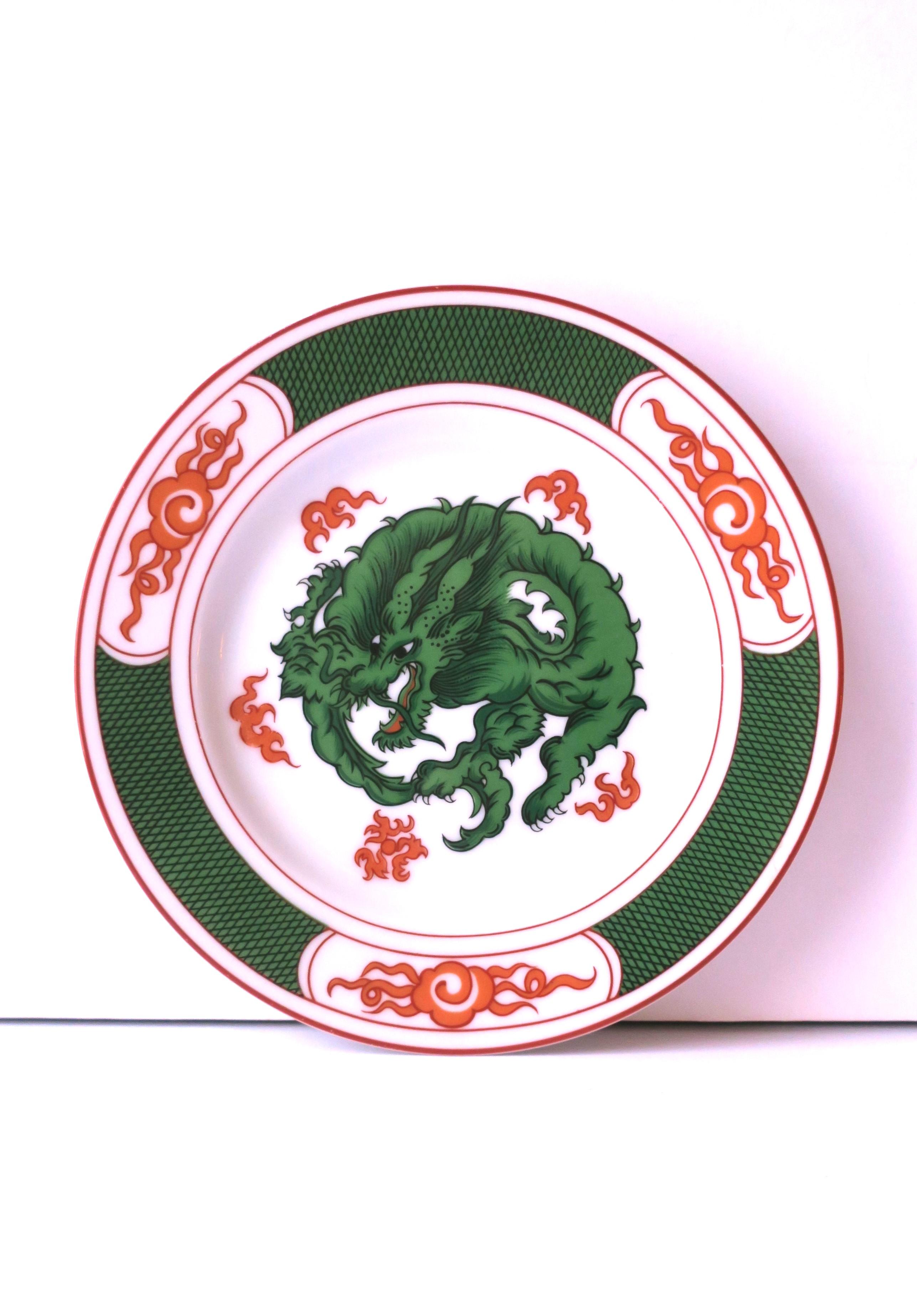 Porcelain Plates with Dragon Design, Set of 2 For Sale 1