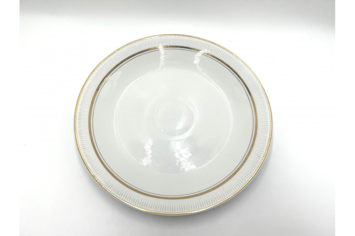 Porcelain platter - white porcelain with gilding

Produced by Włocławek in Poland in the 1960s.

Very good condition

diameter: 32cm

height 4cm