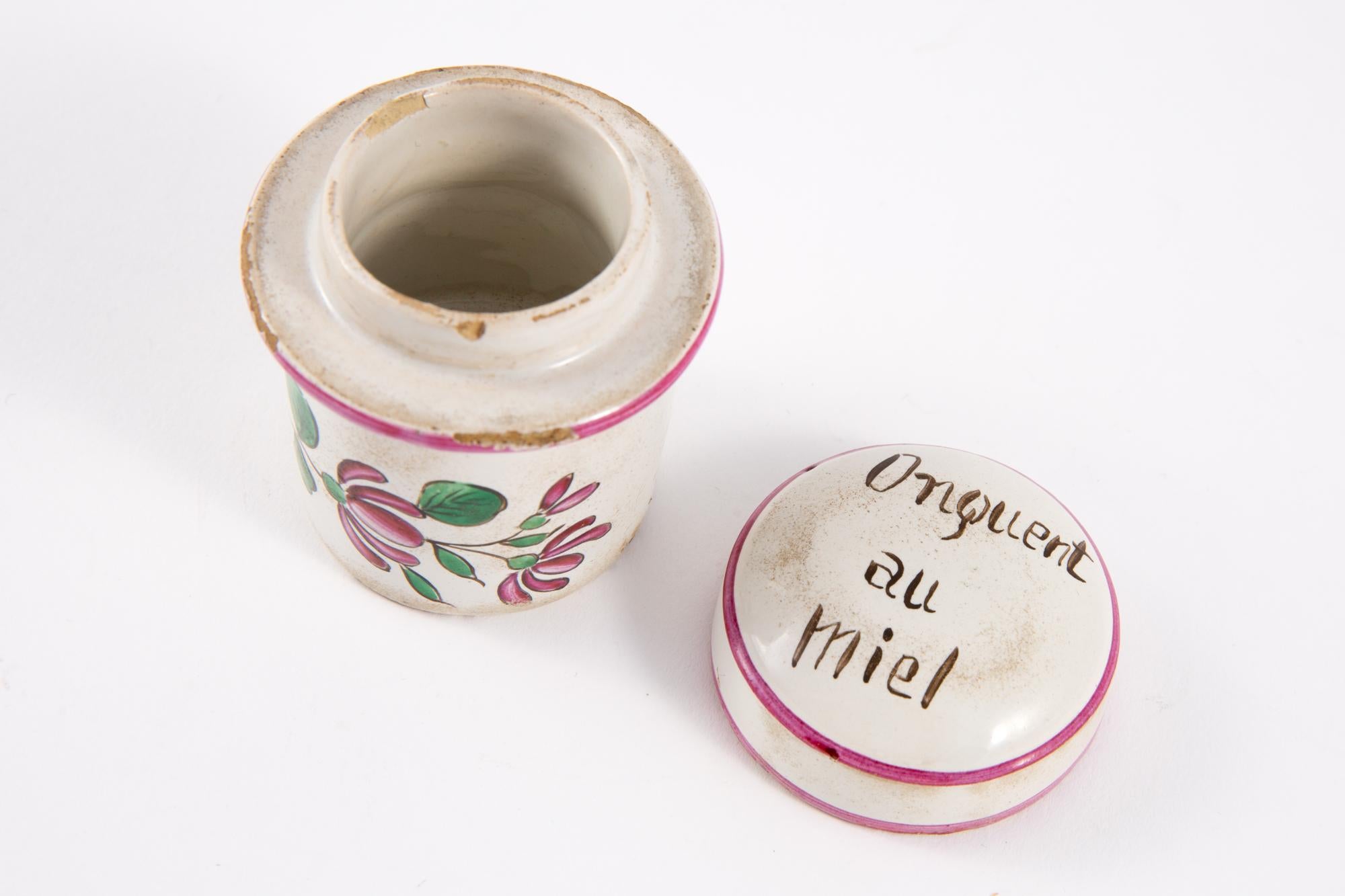 Porcelain Pot Onguent Au Miel In Good Condition For Sale In Paris, FR