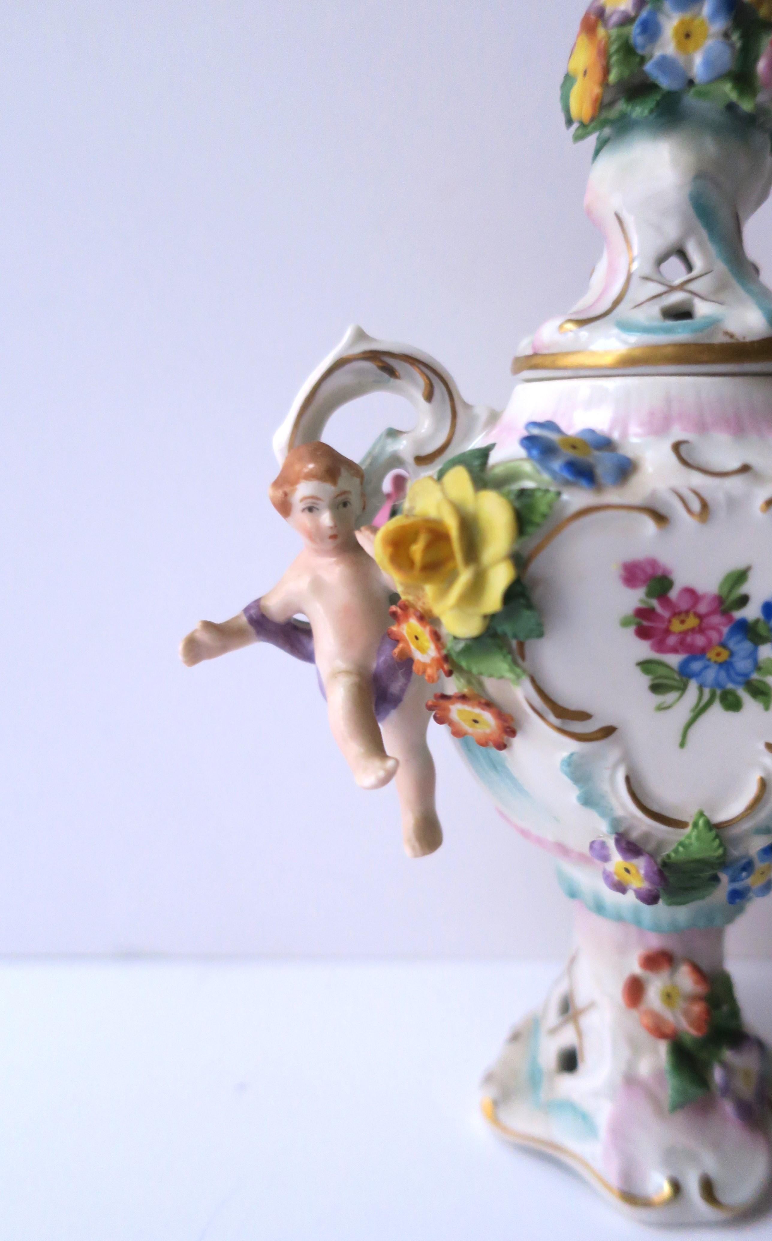 Porcelain Potpourri Urn in the Rocco Style, ca. 19th century For Sale 4