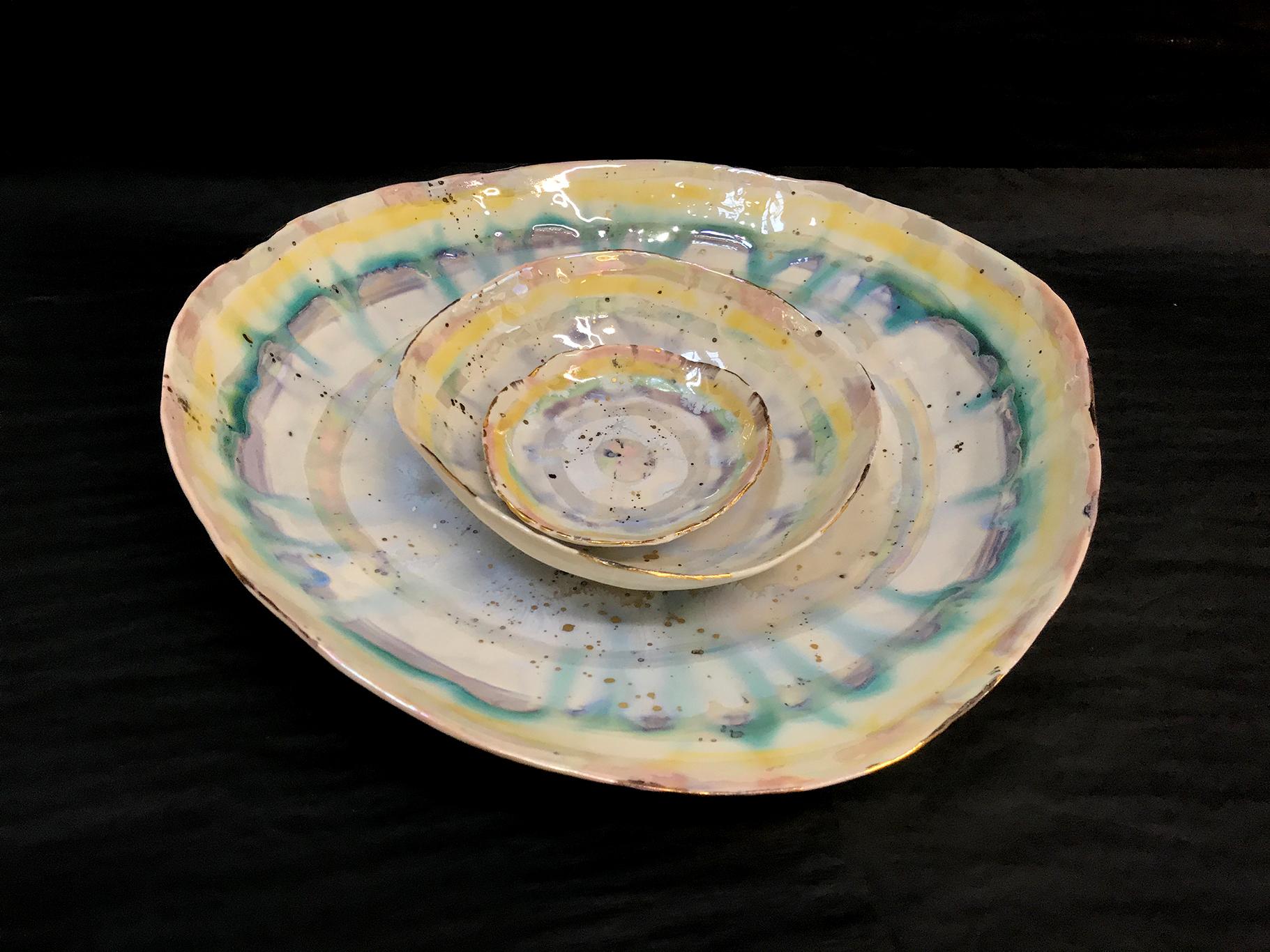 American Porcelain Prism Dish Set with Mother-of-pearl and 22k Gold Luster by Minh Singer For Sale