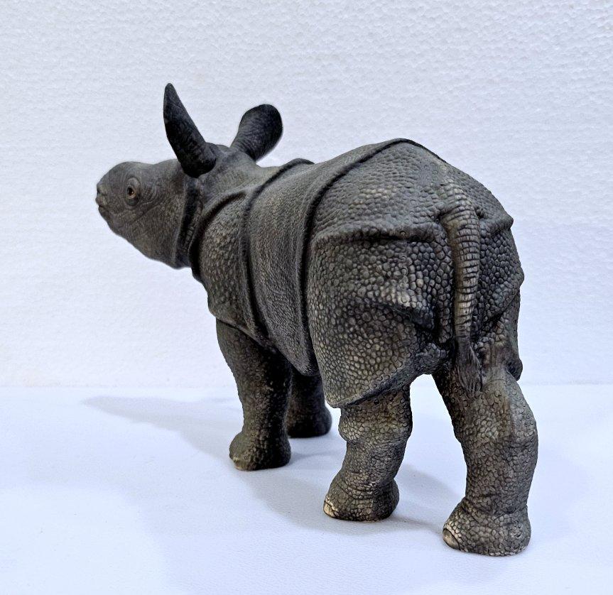 Porzellan-Baby Rhino-Skulptur von Lenox, acht Zoll, SCHLUSSVERKAUF (Moderne der Mitte des Jahrhunderts) im Angebot