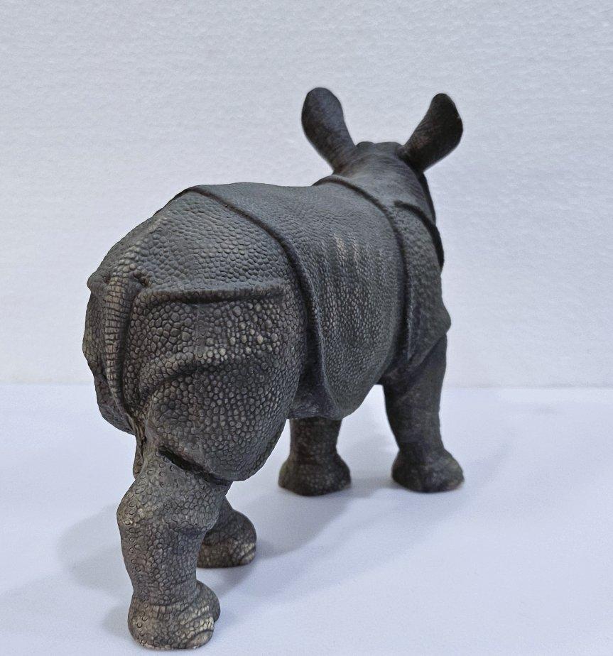 Porzellan-Baby Rhino-Skulptur von Lenox, acht Zoll, SCHLUSSVERKAUF (Sonstiges) im Angebot