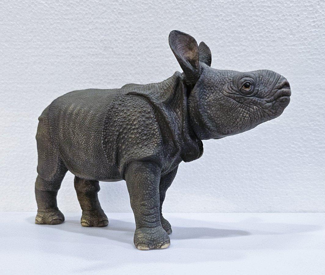 Porzellan-Baby Rhino-Skulptur von Lenox, acht Zoll, SCHLUSSVERKAUF im Angebot 2