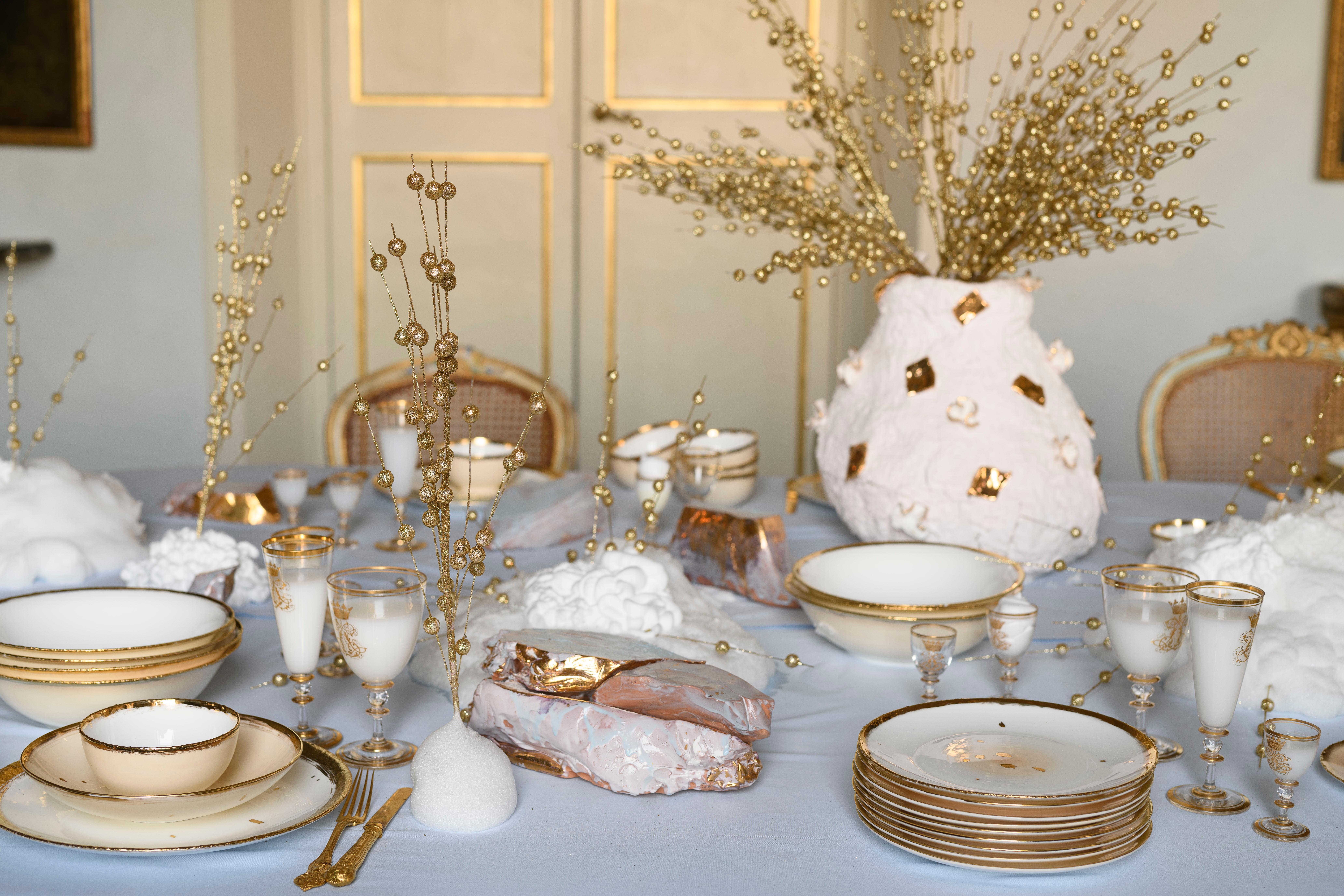 Ensaladera de Porcelana Blanca Esmaltada Borde Dorado Pintada a Mano Made in Italy Esmaltado en venta