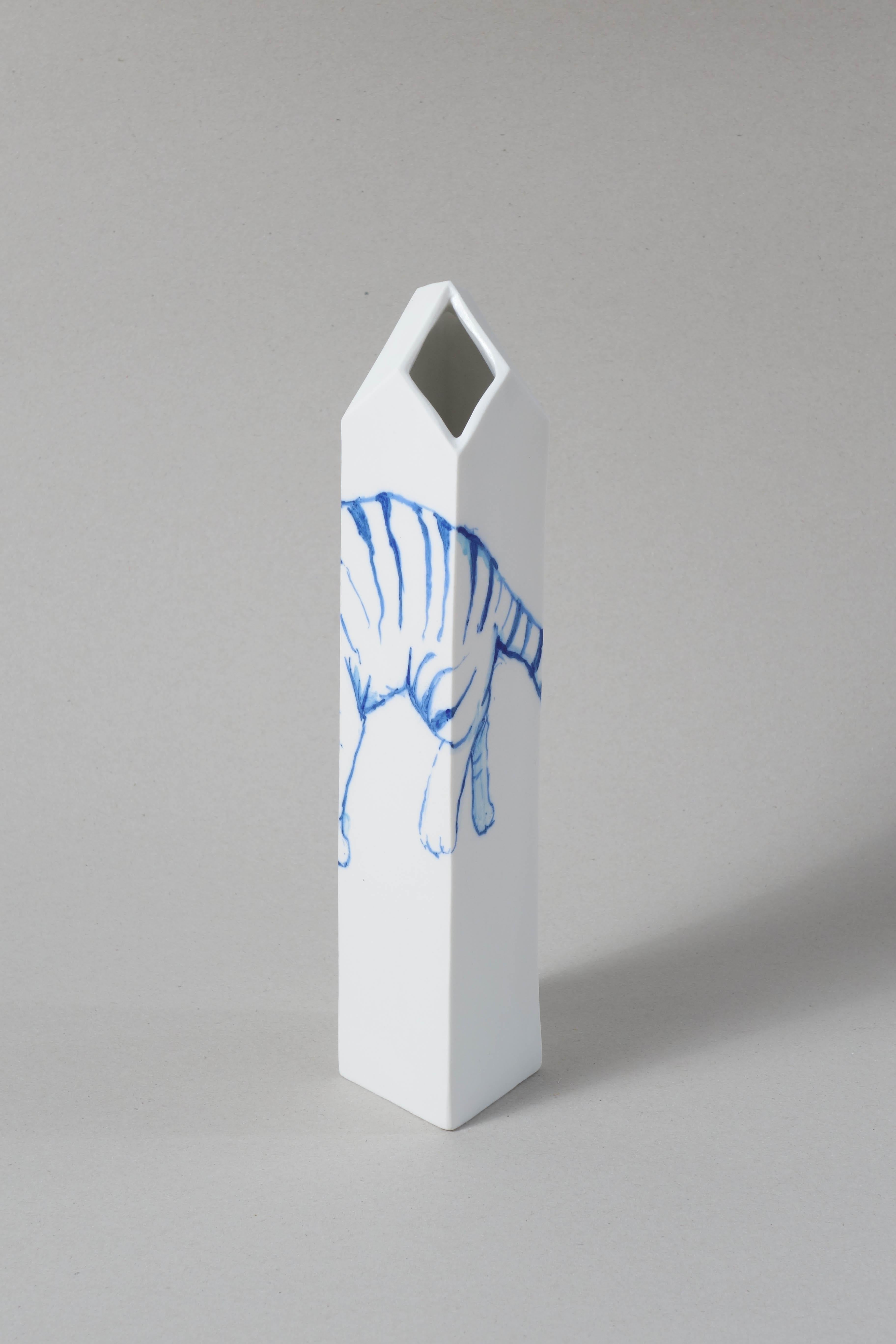 Porcelain Savage de la Romba by La Cube In New Condition For Sale In Geneve, CH