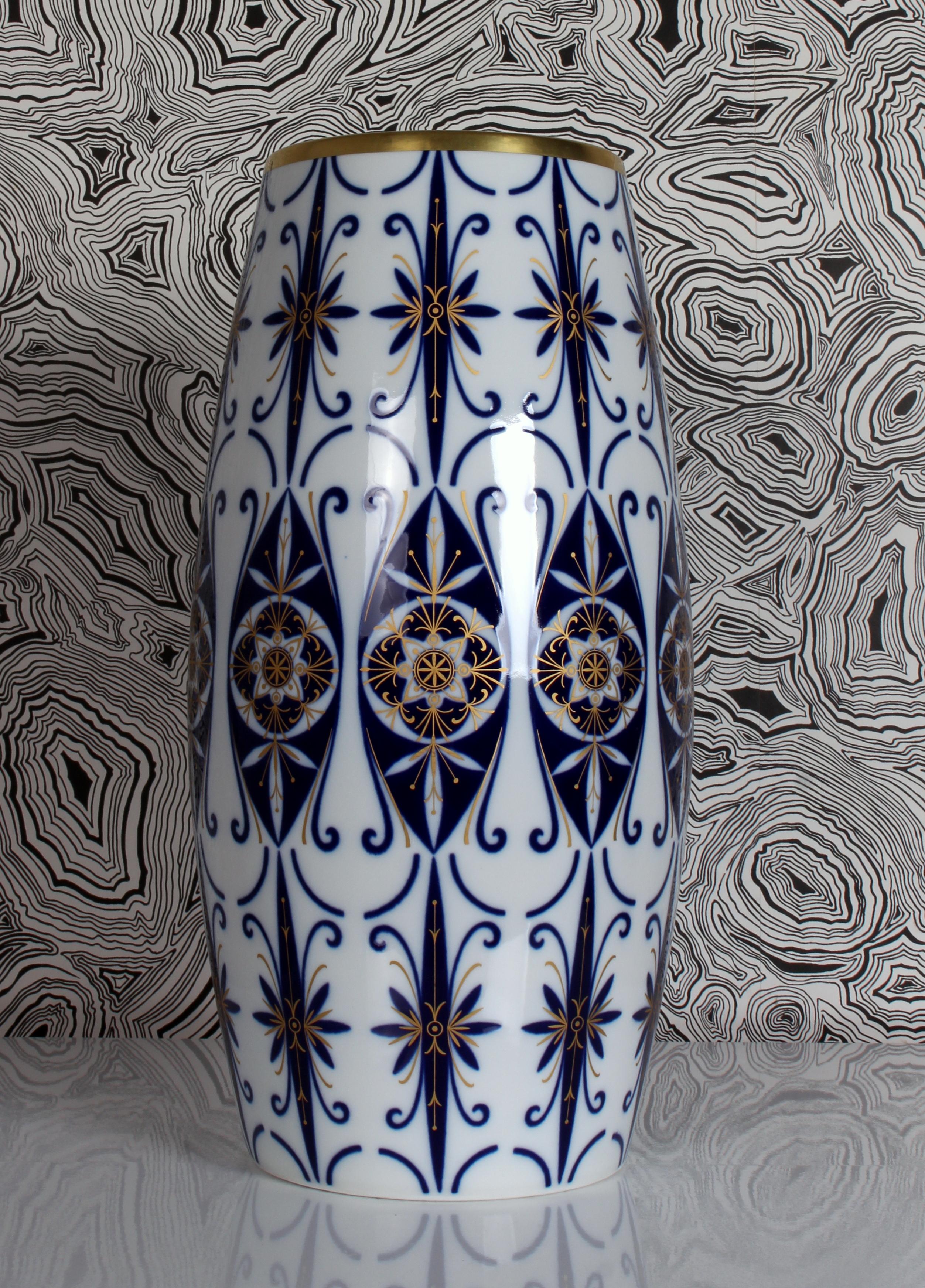 Porcelain Schumann Arzberg Midcentury Classic Floor Vase Cobalt Blue Gold beauty For Sale 1